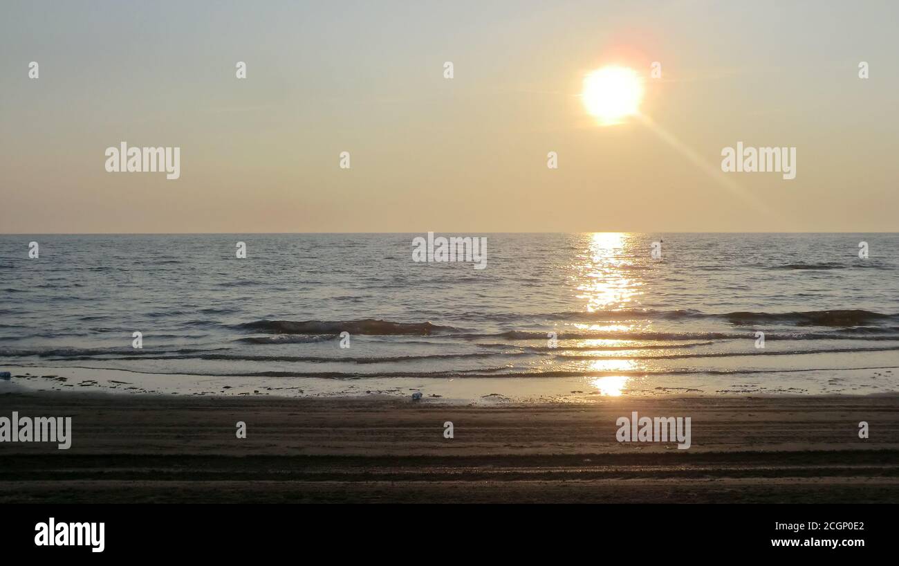 Sole E Mare Immagini E Fotos Stock Alamy