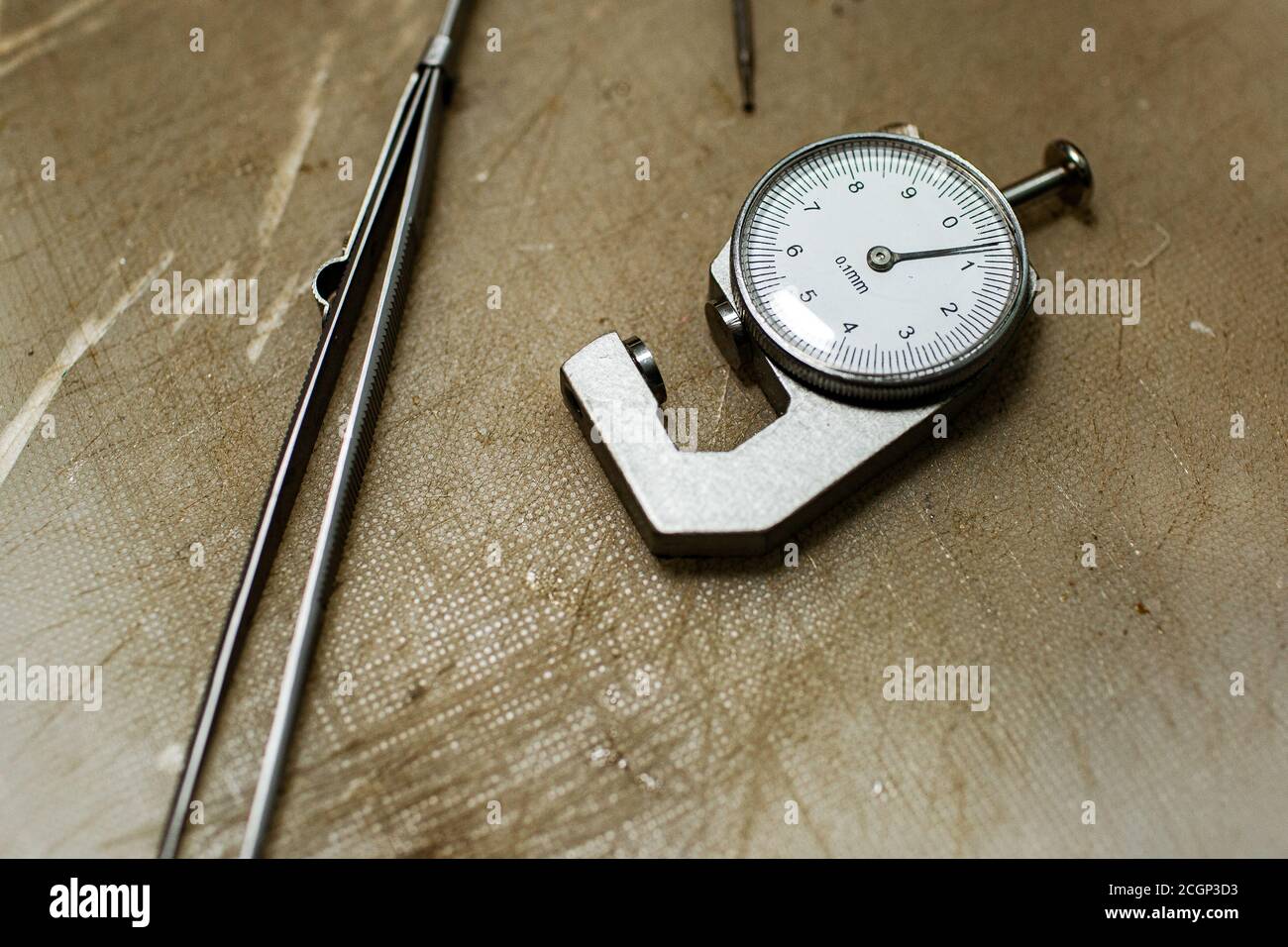 primo piano. attrezzi da lavoro per gioielliere. Foto di alta qualità Foto Stock