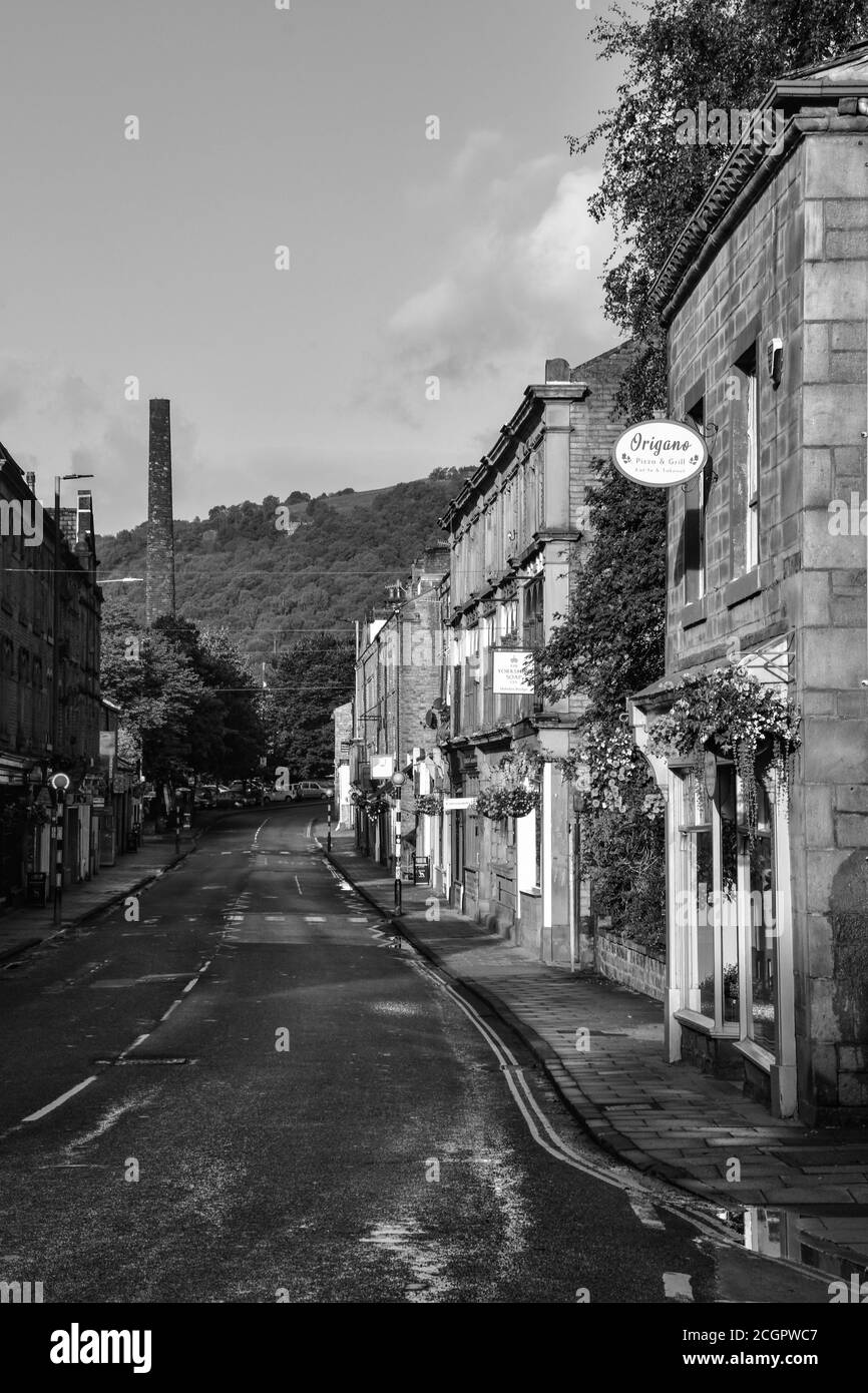 Mill Chimney, Market Street, Hebden Bridge, Pennines, Yorkshire Foto Stock