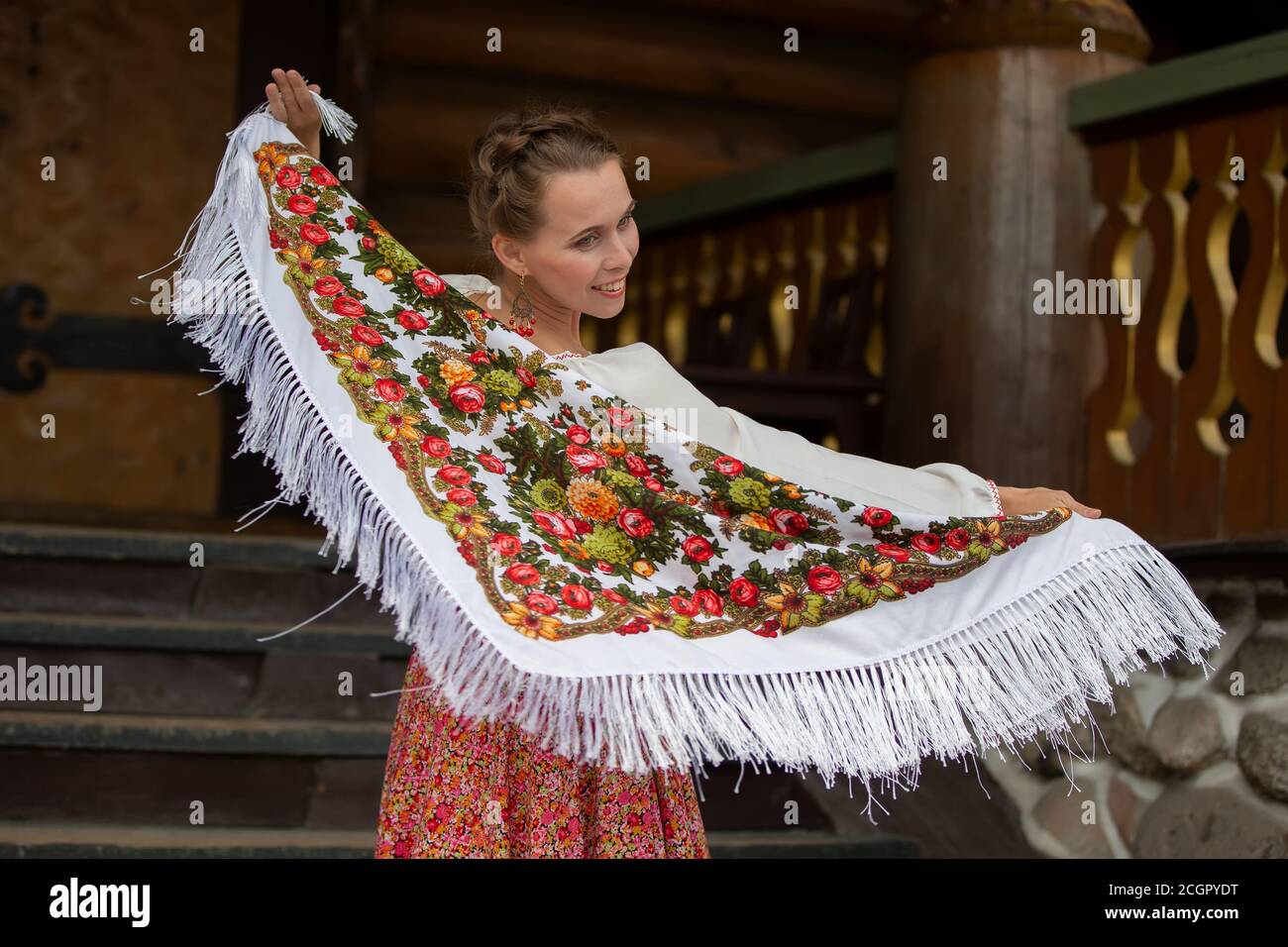 Sciarpa russa immagini e fotografie stock ad alta risoluzione - Alamy