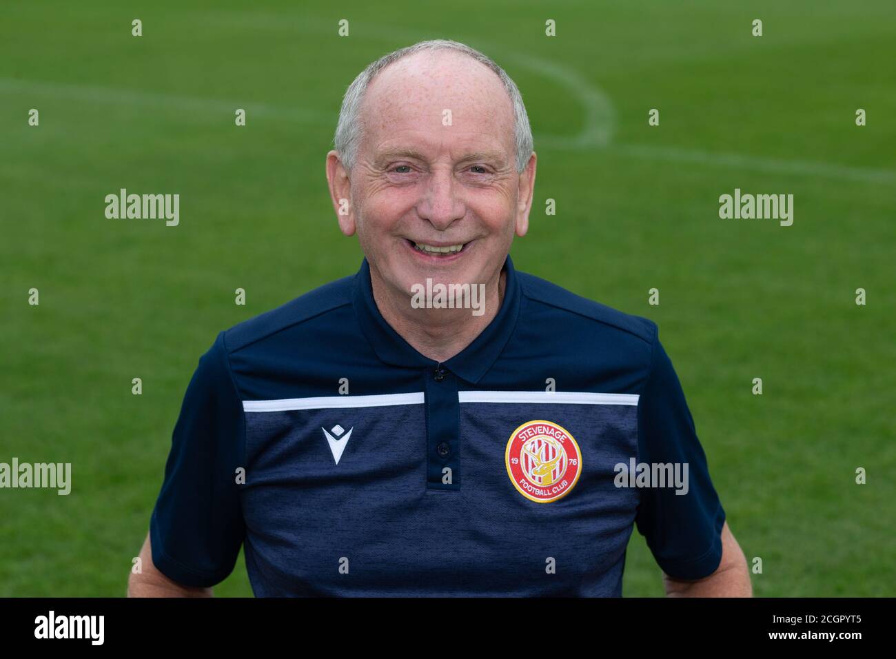 Stevenage Football Club Consigliere manageriale Lennie Lawrence ritratto ufficiale per stagione 2020/21 Foto Stock