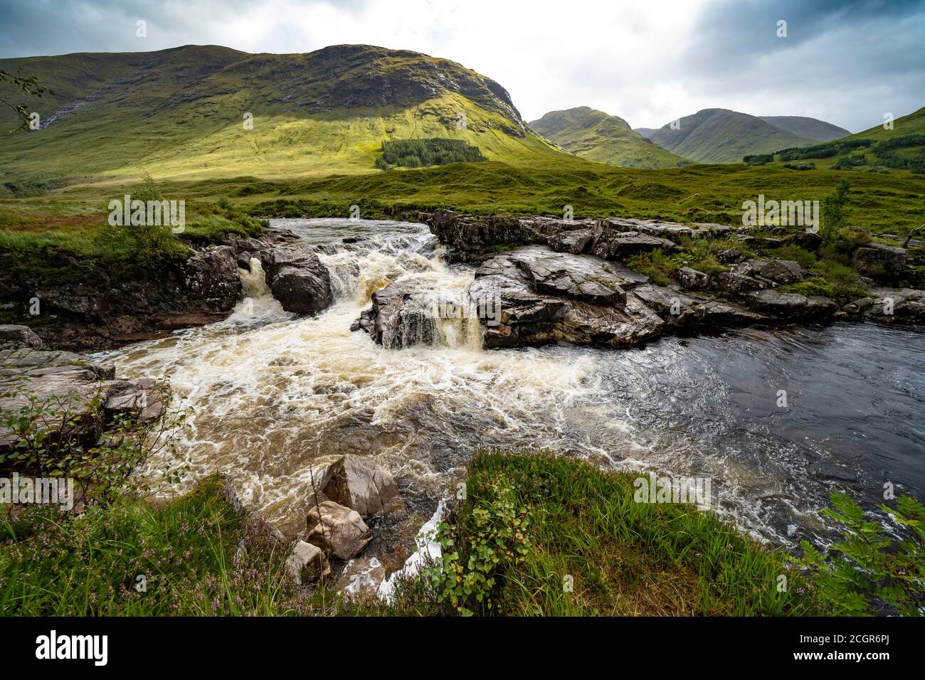 Vista del fiume Etive a Glen Etive, Highland Region, Scozia, Regno Unito Foto Stock