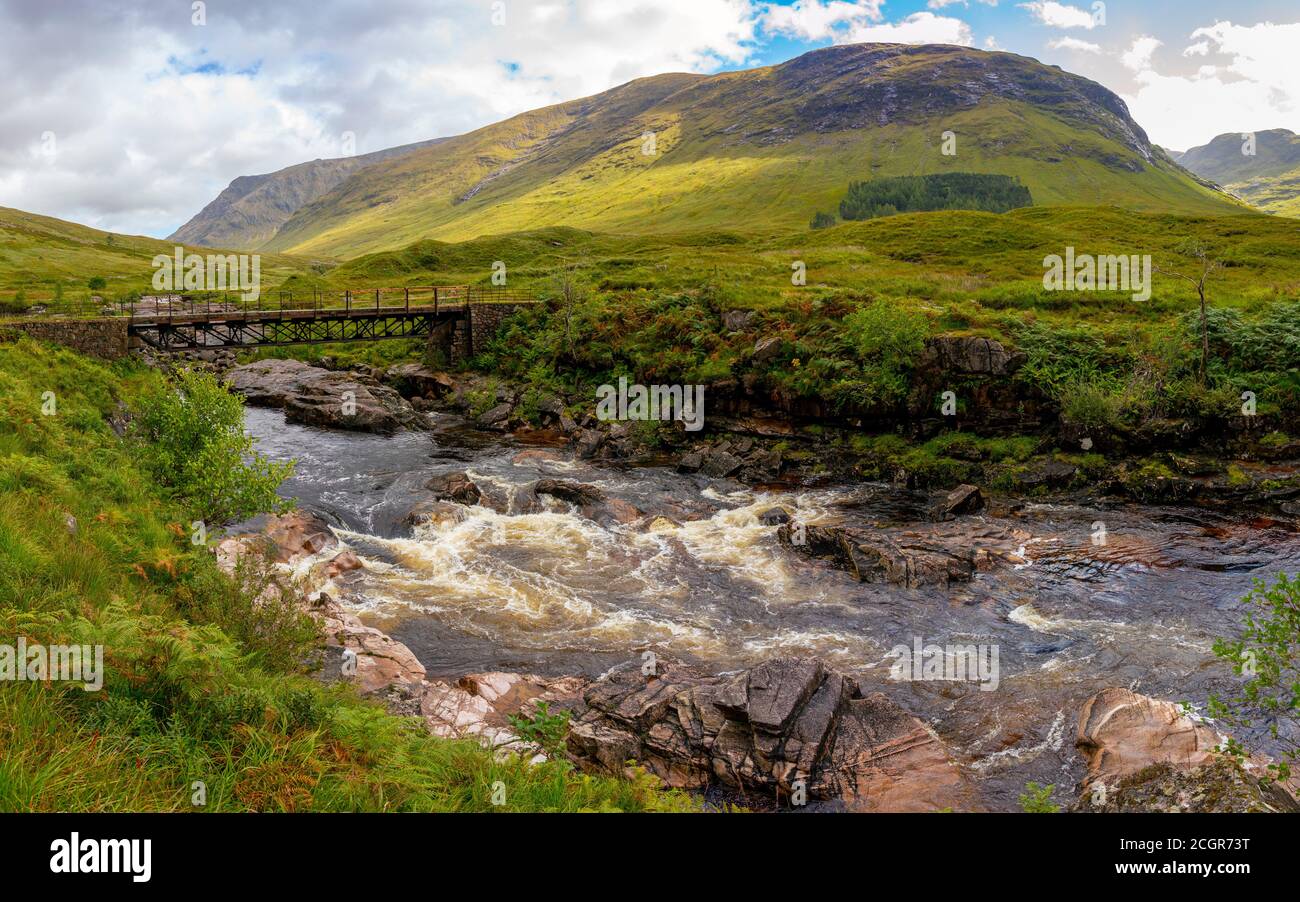 Vista del fiume Etive a Glen Etive, Highland Region, Scozia, Regno Unito Foto Stock