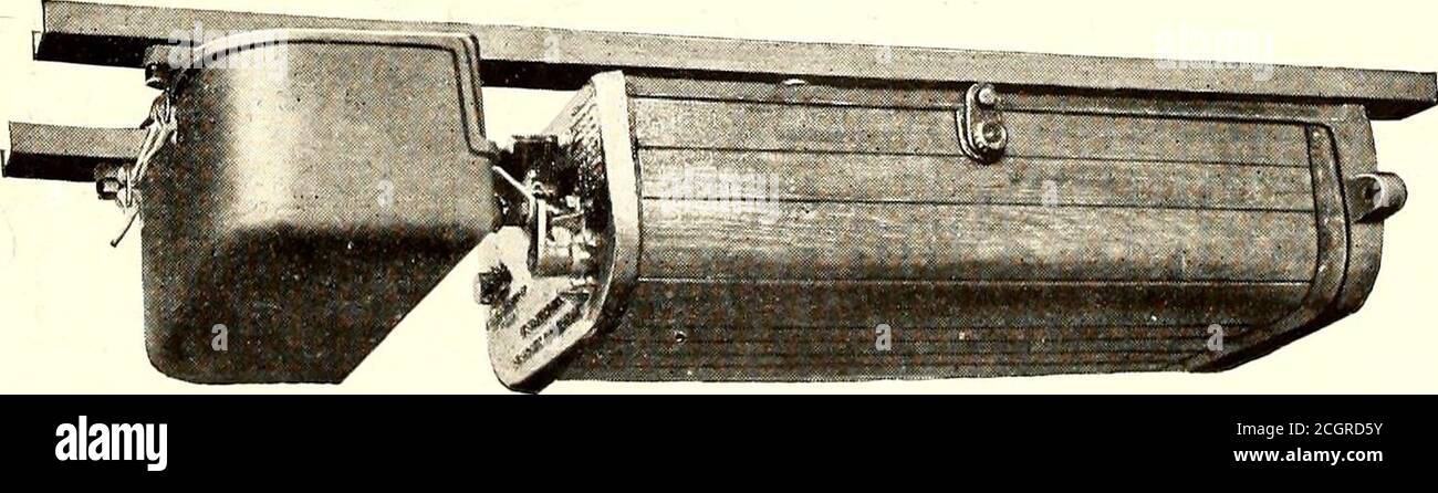 . Giornale ferroviario elettrico . Westinghouse No. 514 Motor40 cavalli vapore, 600 volt - 24 o 30 ruote il Baby Motor, pioniere nel changoto low-floor auto e la riduzione del peso. Westinghouse Electric & Manufacturing Co. East Pittsburgh, Pa. Settembre 22, 1917] ELECTRIC RAILWAY JOURNAL Westinghouse LowerXosts WestINGHOUSEELECTPIC ha diminuito weig ht di automobili a basso costo di energia. Il costo dell'equipaggio trainante perpasseggeri-miglia è ridotto conforza operativa esistente. Il materiale rotabile leggero elimina i problemi di mantenimento dei cingoli. La durabilità delle moderne apparecchiature elettriche assicura apprezzabileduzione nella manutenzione dell'automobile Foto Stock