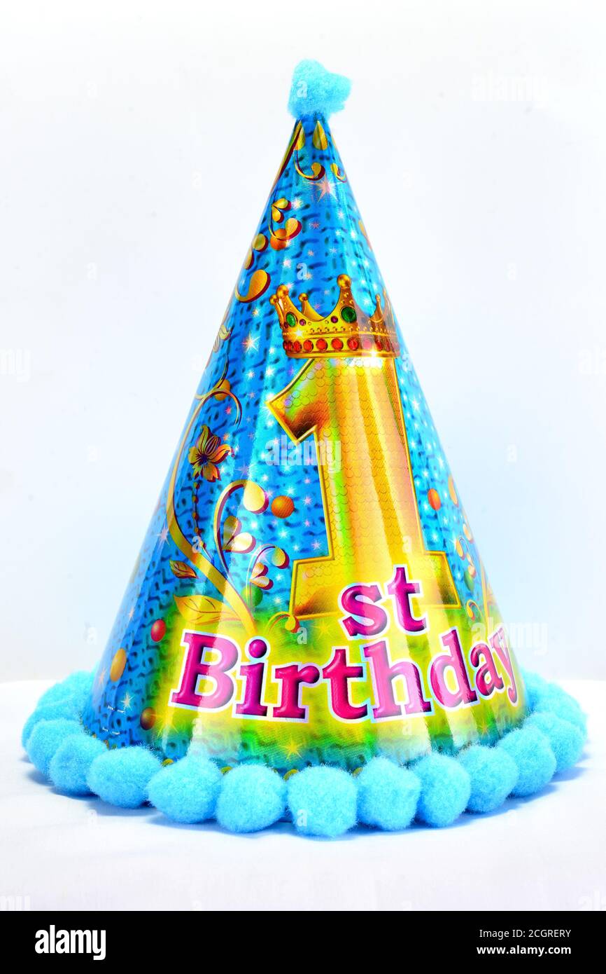 Cappello di colore blu con palle di spugna per la prima festa di compleanno. Foto Stock