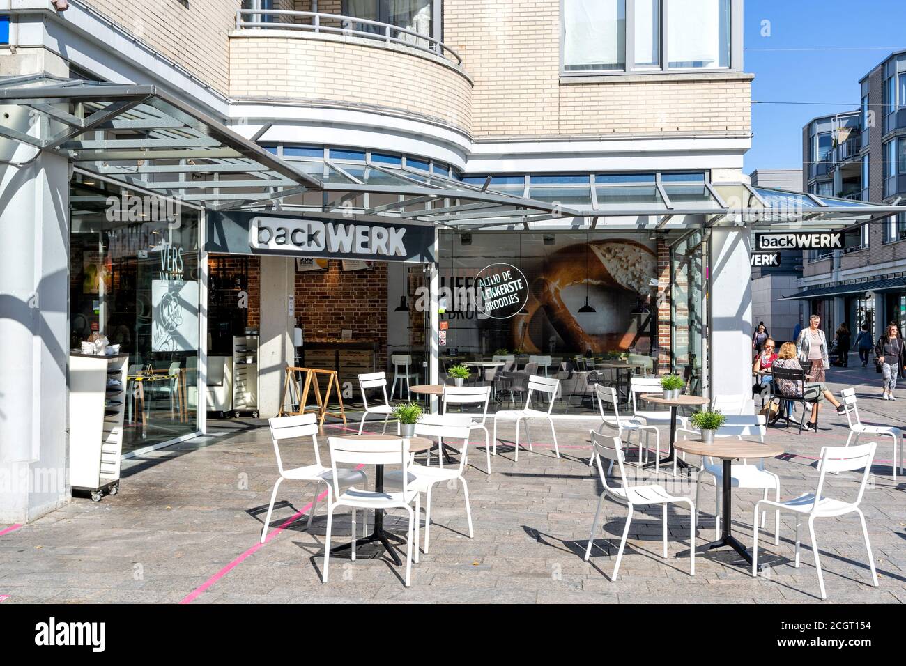 Filiale di BackWerk ad Almere, Paesi Bassi. BackWerk è l'inventore della panetteria self-service ed è di proprietà dello Swiss Valora Group. Foto Stock