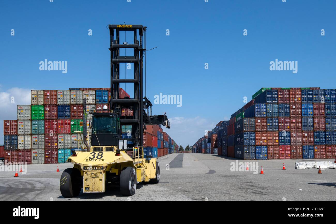 2020: Los Angeles California USA, 2020. Porto di Los Angeles Long Beach Container nave struttura Terminal Island Foto Stock