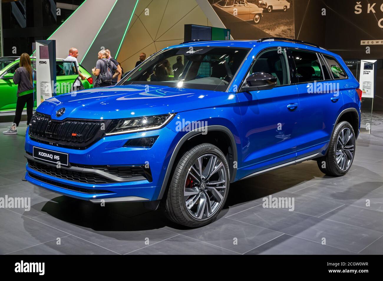 FRANCOFORTE, GERMANIA - 11 SETTEMBRE 2019: Nuovo modello di auto Skoda Kodiaq RS presentato al Salone dell'automobile IAA di Francoforte del 2019. Foto Stock