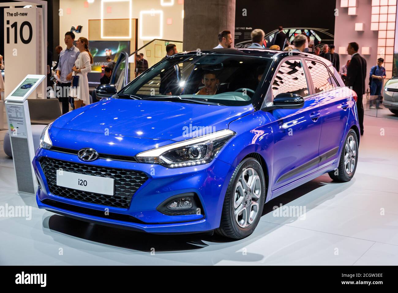 FRANCOFORTE, GERMANIA - 11 SETTEMBRE 2019: Nuovo modello Hyundai i20 presentato al Salone dell'automobile IAA di Francoforte del 2019. Foto Stock