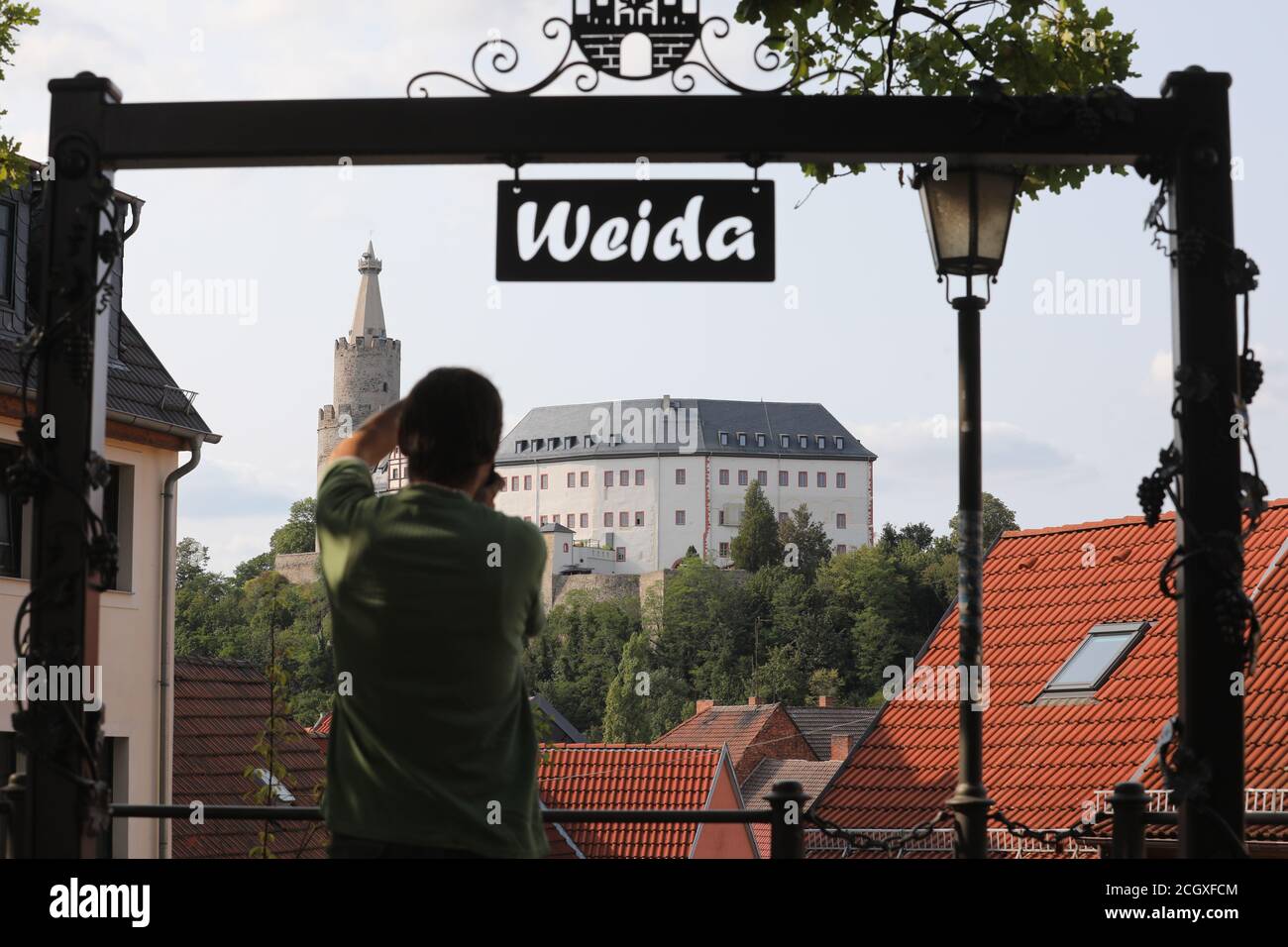 Weida, Germania. 12 settembre 2020. Il Castello di Pasqua. 'La Fondazione tedesca per la protezione dei monumenti' ha scelto il motto nazionale per il giorno: 'Probabilità Denkmal: Ricordare. Conserva. Ripensare." rilasciato. Il Day of the Open Monument è organizzato sia virtualmente che sul posto. Credit: Bodo Schackow/dpa-Zentralbild/dpa/Alamy Live News Foto Stock