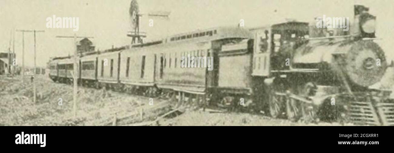 . Ingegneria ferroviaria e locomotiva : una rivista pratica di energia elettrica e materiale rotabile ferroviario. RailwayAND Locomotiva Engineering, ho readattentamente, con molto piacere, sufficientemente per prevenire gravi collisioni, o almeno per prevenire la perdita di vita. Quando i segnali verdi sono carriedalla parte anteriore della locomotiva di un treno, le regole non permettono loro di essere coperti ogni volta che il treno che li trasporta effettua il turnsout per permettere ad un altro treno di passare. Andsebbene il faro possa essere coperto soas per essere completamente oscurato, tuttavia tutti i treni di avvicinamento di diritti superiori vedendo lassificazione sig Foto Stock