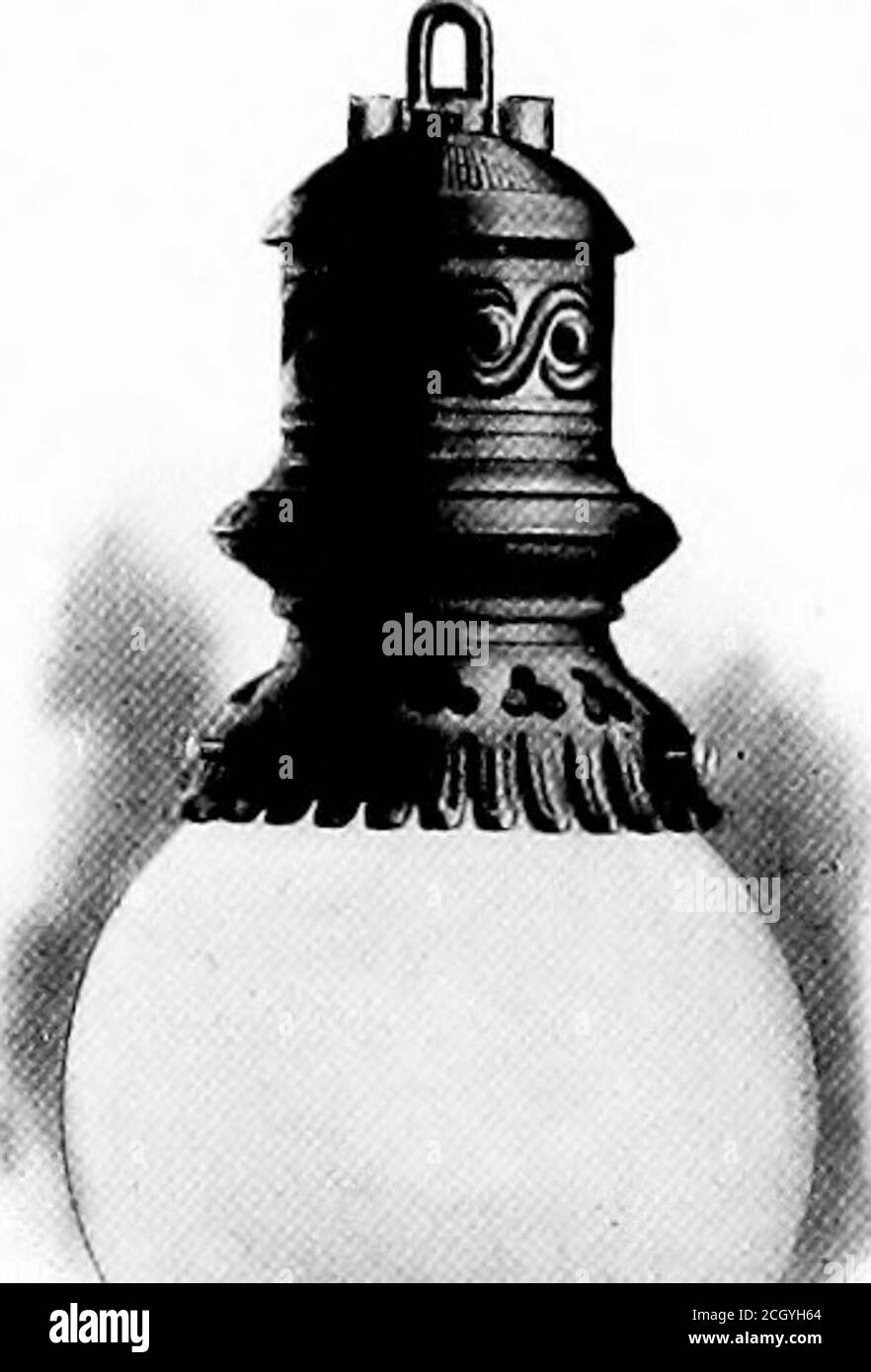 . La Westinghouse Companies espone al Congresso ferroviario Internazionale di Washington, Nineteen centoventi. Opere originali della Westinghouse Electric& Mfg. Co.Now occupato BYR. D. Nuttall Co., e Nernst Lamp Co., Pittsburg, 31 The W ESTINGHOUSE C o M P A N J. Six-glower NernstLamp LA brillante illuminazione del padiglione Westinghouse di Nernst e Cooper Hewittlamps ha offerto una bella esposizione di due importanti prodotti americani WestingouseLamp che si sono guadagnati posto nel campo generale dell'artificialillumina Foto Stock