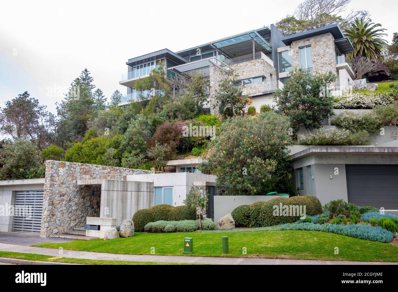 Casa indipendente australiana di lusso e giardini paesaggistici a Palm Beach, Sydney, NSW, Australia Foto Stock