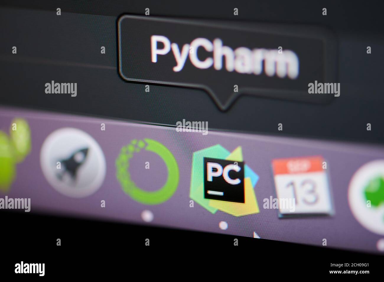 New york, USA - 13 settembre 2020: Lanciate l'app di programmazione PyCharm per python sulla vista ravvicinata dello schermo del computer Foto Stock