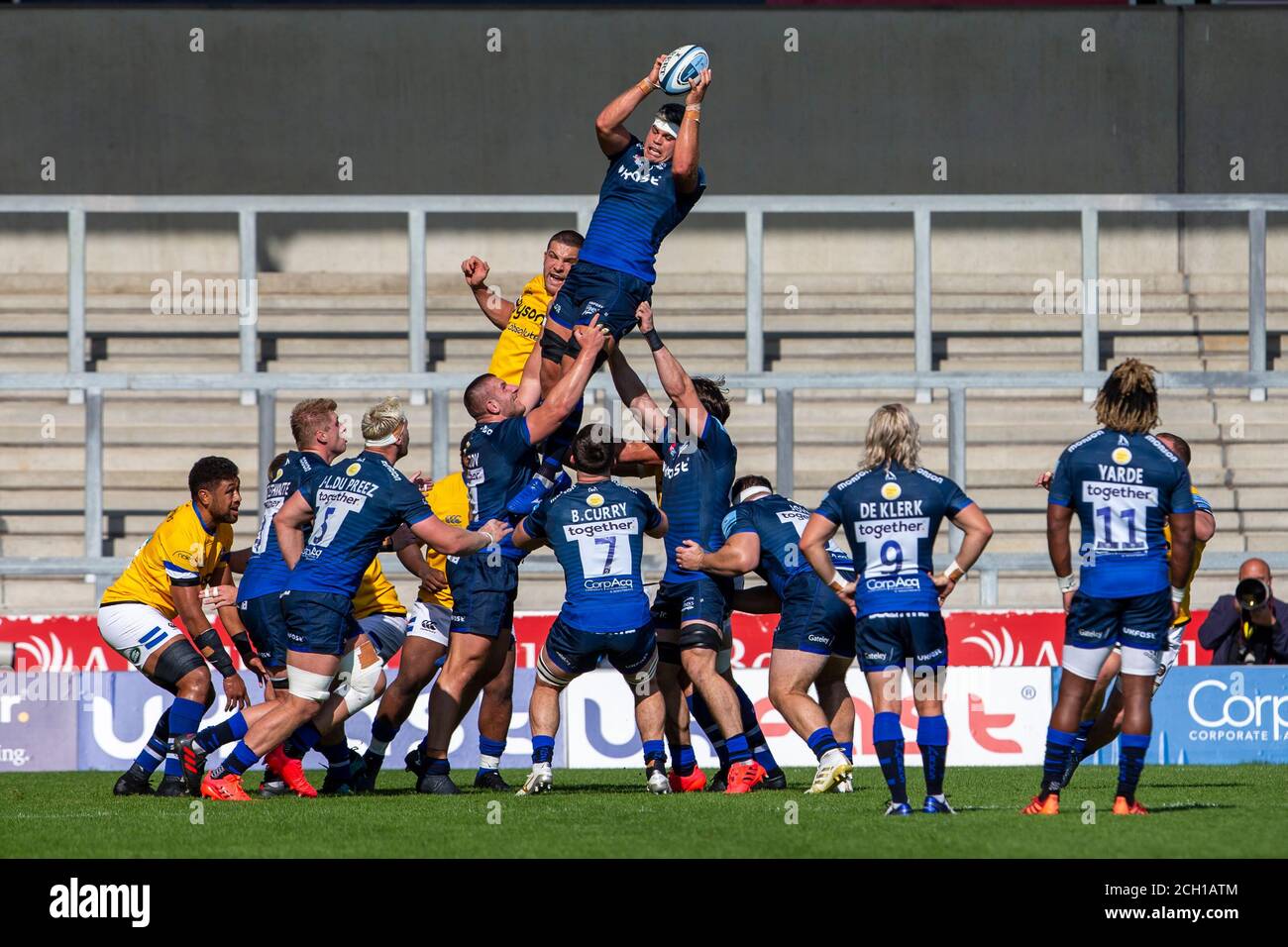 Vendita, Regno Unito. 13 settembre 2020; AJ Bell Stadium, Salford, Lancashire, Inghilterra; Rugby, sale Sharks vs Bath; Jono Ross of sale Sharks vince una line out Credit: Action Plus Sports Images/Alamy Live News Foto Stock