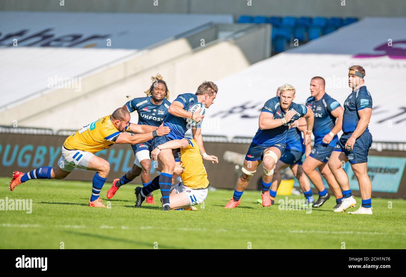 Vendita, Regno Unito. 13 settembre 2020; AJ Bell Stadium, Salford, Lancashire, Inghilterra; inglese Premiership Rugby, sale Sharks vs Bath; AJ Macginty of sale Sharks Powers Through the Bath line Credit: Action Plus Sports Images/Alamy Live News Foto Stock