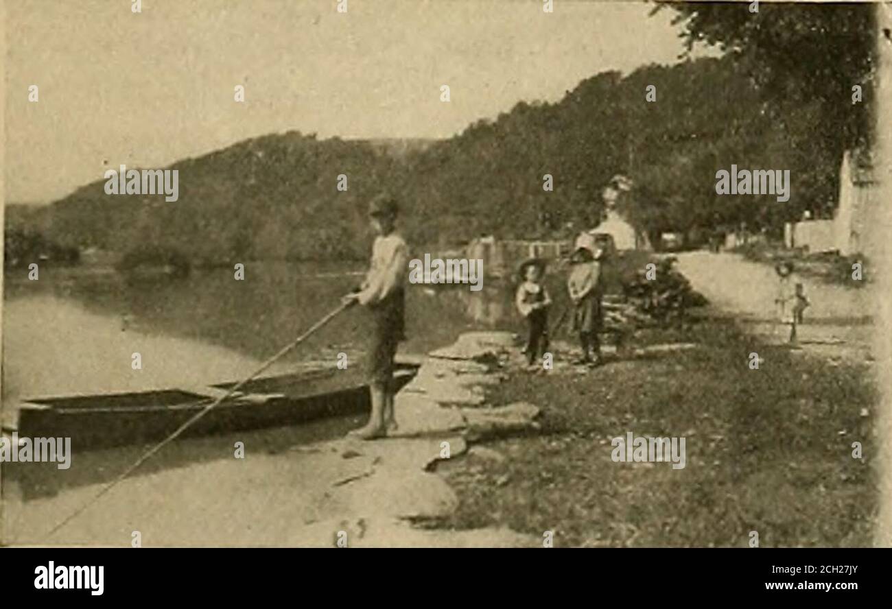 . Baltimore & Ohio resort e sorgenti, estate 1905 . STRADA DEI TRAGHETTI NATURALE STA HARPERS. È costruito su una collina conosciuta come Bolivar Heights, ed è oscurato dalle montagne conosciute come Lou-don Heights, attraverso il fiume Shenandoah in Virginia, e da Maryland Heights, attraverso il Potomac inMar-terra. Questa storica città, insuperabile nei collegamenti storici e di bellezza, sta diventando sempre più una località estiva. Molti hotel e cot-tages ben attrezzati sono costruiti in posizioni per comandare il più bello scenerv. LA SHENANDOAH SOPRA h dei fiumi e delle montagne, con prezzi a portata di tutti. Ogni estate Foto Stock