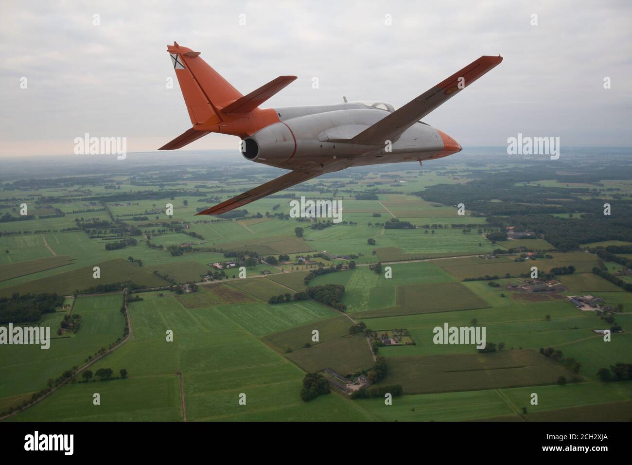 Un classico aereo da combattimento che vola. CASA C-101 Aviojet. Foto Stock