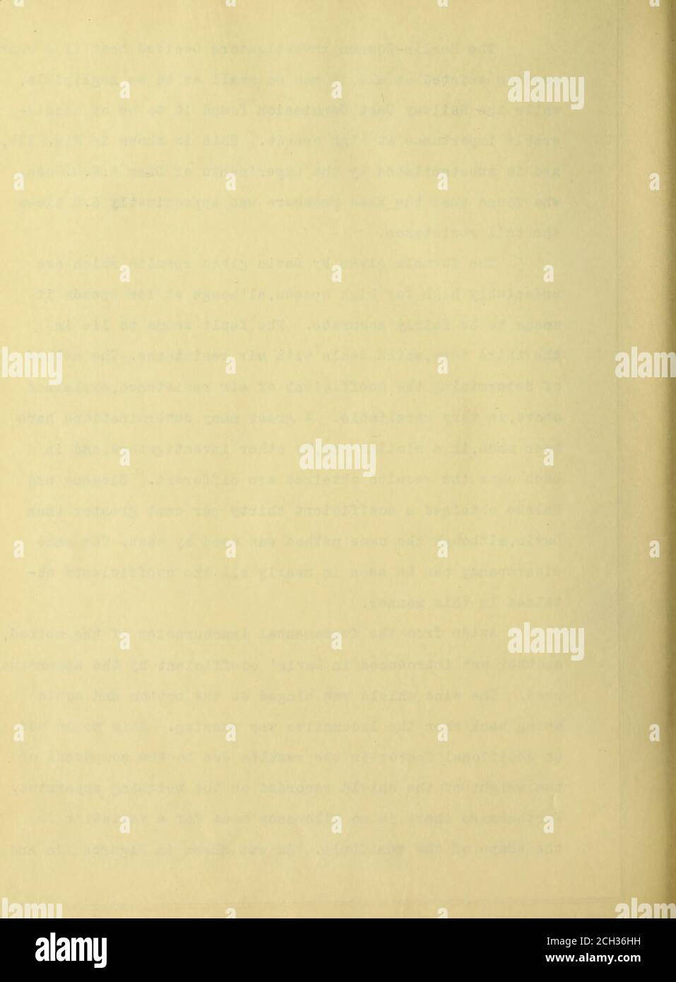 . Uno studio dei vari esperimenti per la determinazione della resistenza delle auto elettriche e dei treni. sme per essere abbastanza preciso. Il guasto sembra trovarsi nel terzo termine,che tratta della resistenza dell'aria. Il metodo di determinazione del coefficiente di resistenza all'aria, spiegato sopra, è molto inaffidabile. Molte determinazioni sono state fatte, in modo simile, da altri investigatori, e ineach caso i risultati ottenuti sono diversi. Siemens eHalske ottenne un coefficiente del trenta per cento superiore a Davis, sebbene lo stesso metodo fosse usato da ciascuno. La samediscrepanza può essere vista in quasi tutti i t Foto Stock