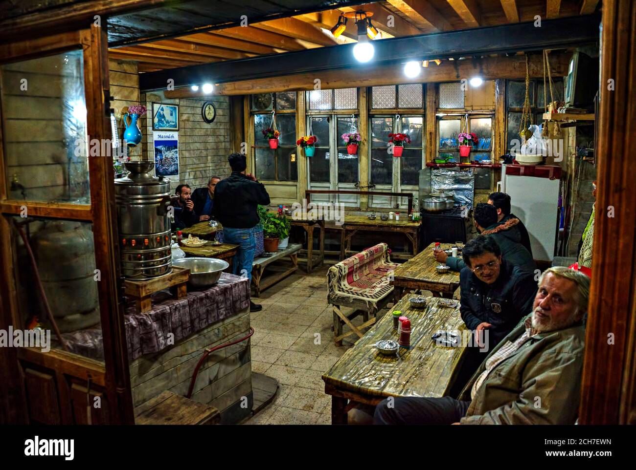 Interno di taverna nella zona di mercato, Masuleh, Gilan Provincia, Iran Foto Stock