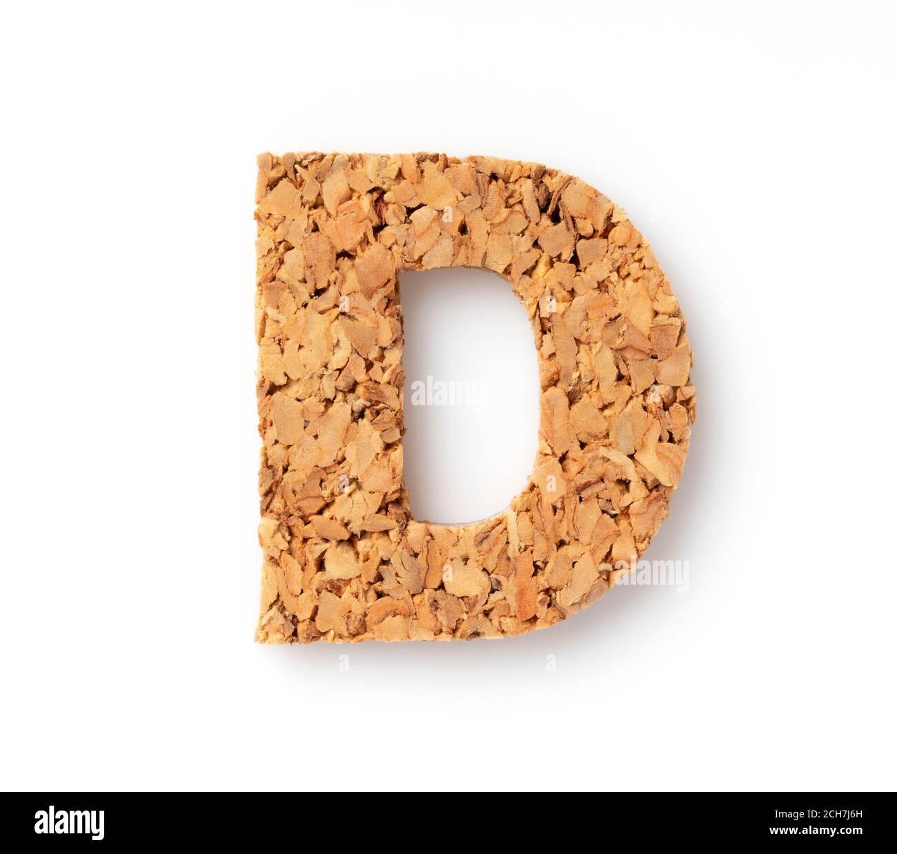 La lettera "D" sul sughero su sfondo bianco Foto Stock