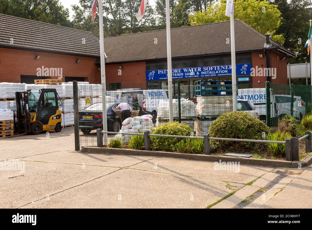 Patmore Water Softeners business yard and shop, Ipswich, Suffolk, Inghilterra, Regno Unito Foto Stock
