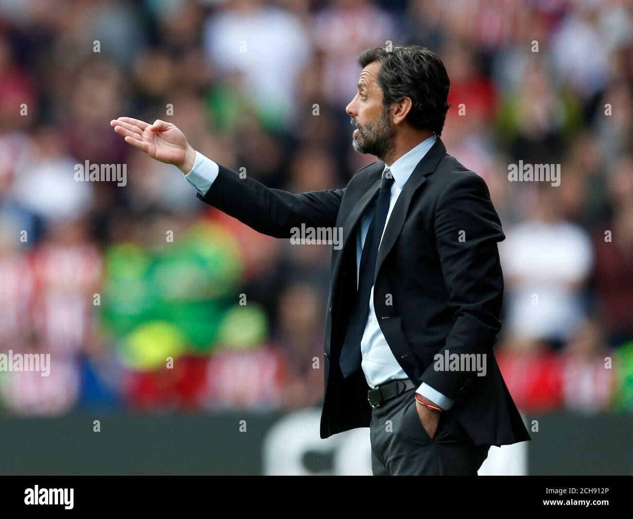 Il manager di Watford Quique Sanchez Flores durante la partita della Barclays Premier League a Vicarage Road, Watford. Foto Stock