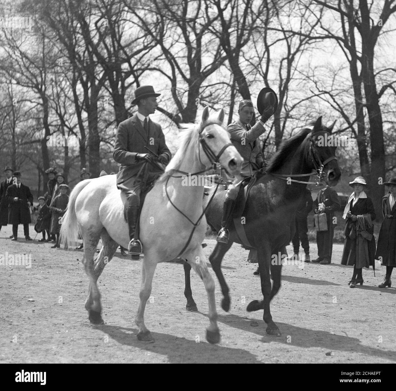Il Principe del Galles e il Principe Alberto a Windsor Great Park. Foto Stock