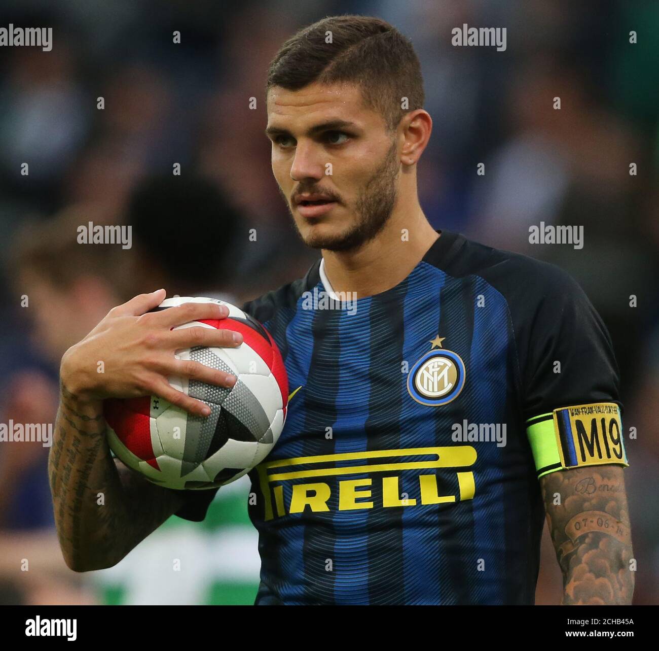Mauro Icardi dell'Inter Milan durante la partita della Coppa Internazionale dei campioni al Thomond Park, Limerick. Foto Stock