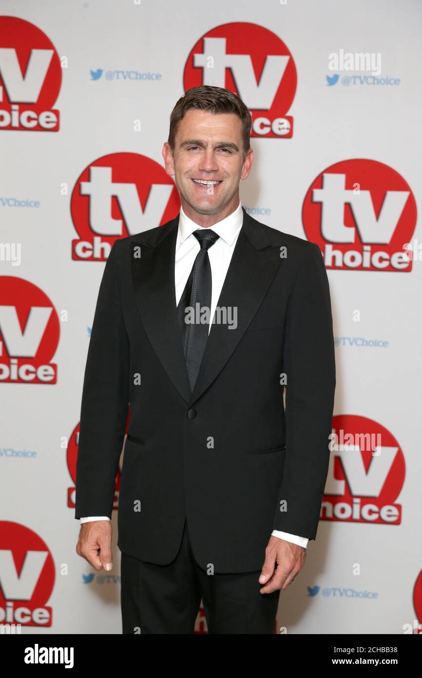 Scott Maslen arriva per la TV Choice Awards 2016 tenutosi presso il Dorchester Hotel di Park Lane a Londra. Stampa foto di associazione. Picture Data: lunedì 5 settembre 2016. Vedere PA storia SHOWBIZ TVChoice. Foto di credito dovrebbe leggere: Daniel Leal-Olivas/PA FILO Foto Stock
