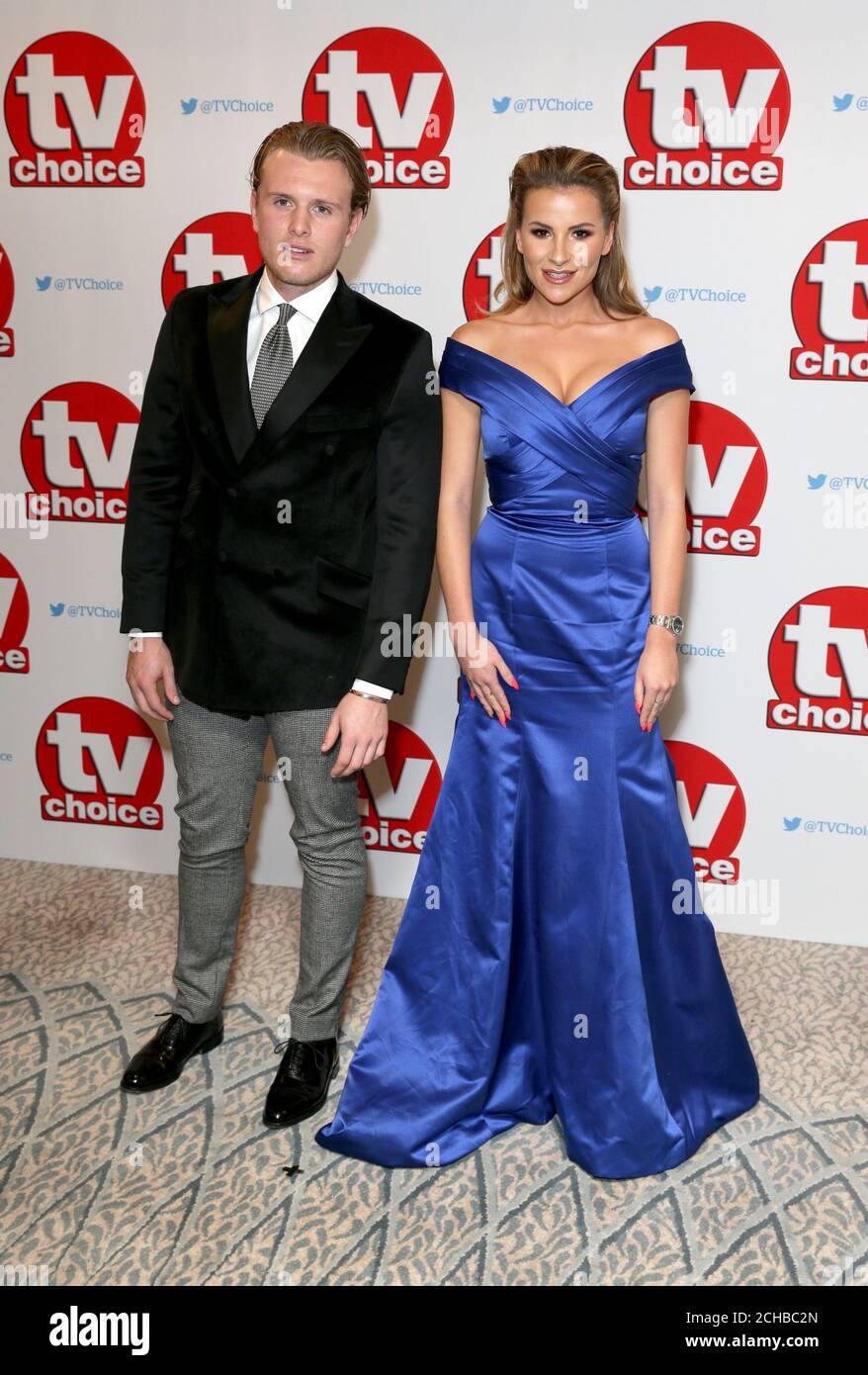 Tommy Mallet e Georgia Kousoulou arrivano per il TV Choice Awards 2016 che si tiene al Dorchester Hotel, Park Lane, Londra. PREMERE ASSOCIAZIONE foto. Data immagine: Lunedì 5 settembre 2016. Guarda la storia di PA SHOWBIZ TVChoice. Il credito fotografico dovrebbe essere: Daniel Leal-Olivas/PA Wire Foto Stock