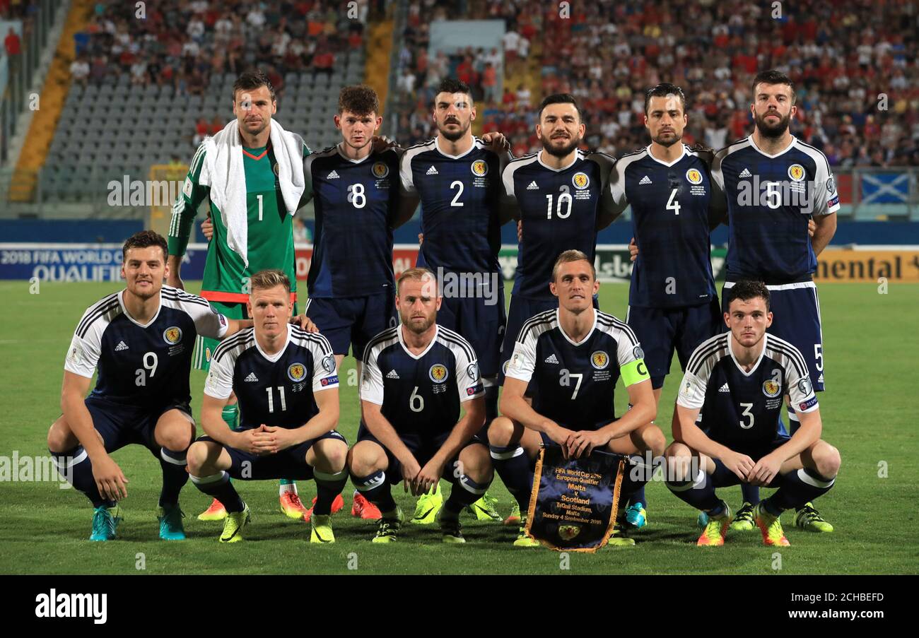 Gruppo di squadra della Scozia. Top ROW L-R: Portiere David Marshall, Oliver Burke, Callum Paterson, Robert Snodgrass, Russell Martin, Grant Hanley. Prima fila L-R: Chris Martin, Matt Ritchie, Barry Bannan, Darren Fletcher, Andrew Robertson Foto Stock