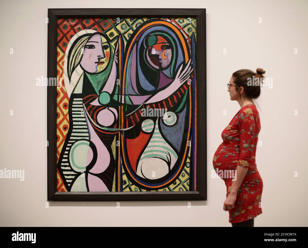 Girl Before A Mirror Picasso Immagini E Fotos Stock Alamy