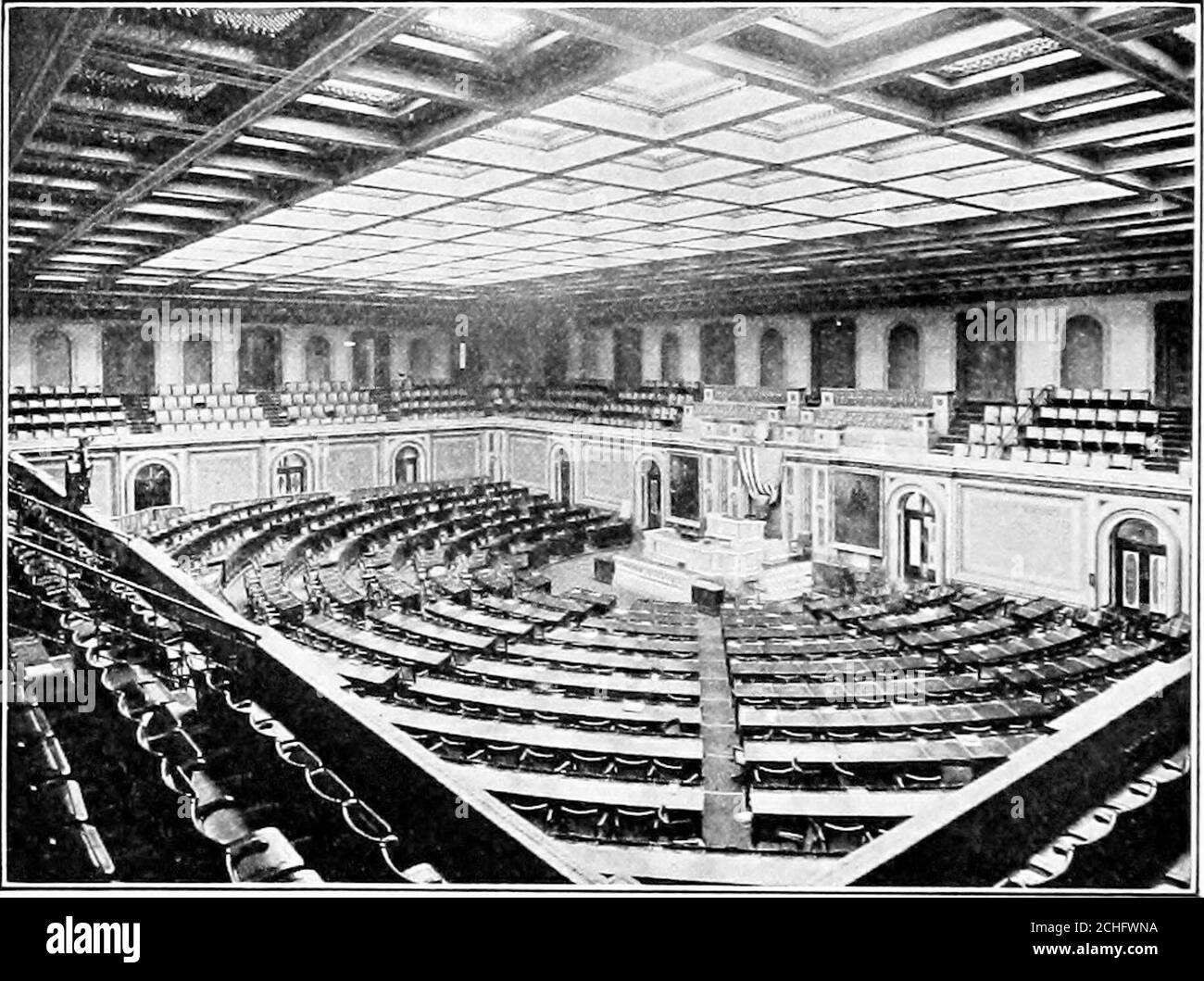 . Civica comunitaria: ciem e strade postali. Hemay BE è membro della commissione per il commercio interstatale e della commissione per gli affari di Indianapolis. Quando un disegno di legge viene introdotto negli uffici postali di controllo del Congresso o negli affari indiani, viene rinvia alla commissione su questo tema. Questo commette il disegno di legge, lo modifica, se lo ritiene opportuno, e se lo desidera, lo riferisce alla Camera o al Senato. Dopo che il disegno di legge è riportato fuori della commissione, deve passare la Camera e il Senato, prima che sia inviato al Presi-Dent per la sua firma. Quando il Presidente ha firmato un disegno di legge, diventa la legge della terra. Una volta Foto Stock