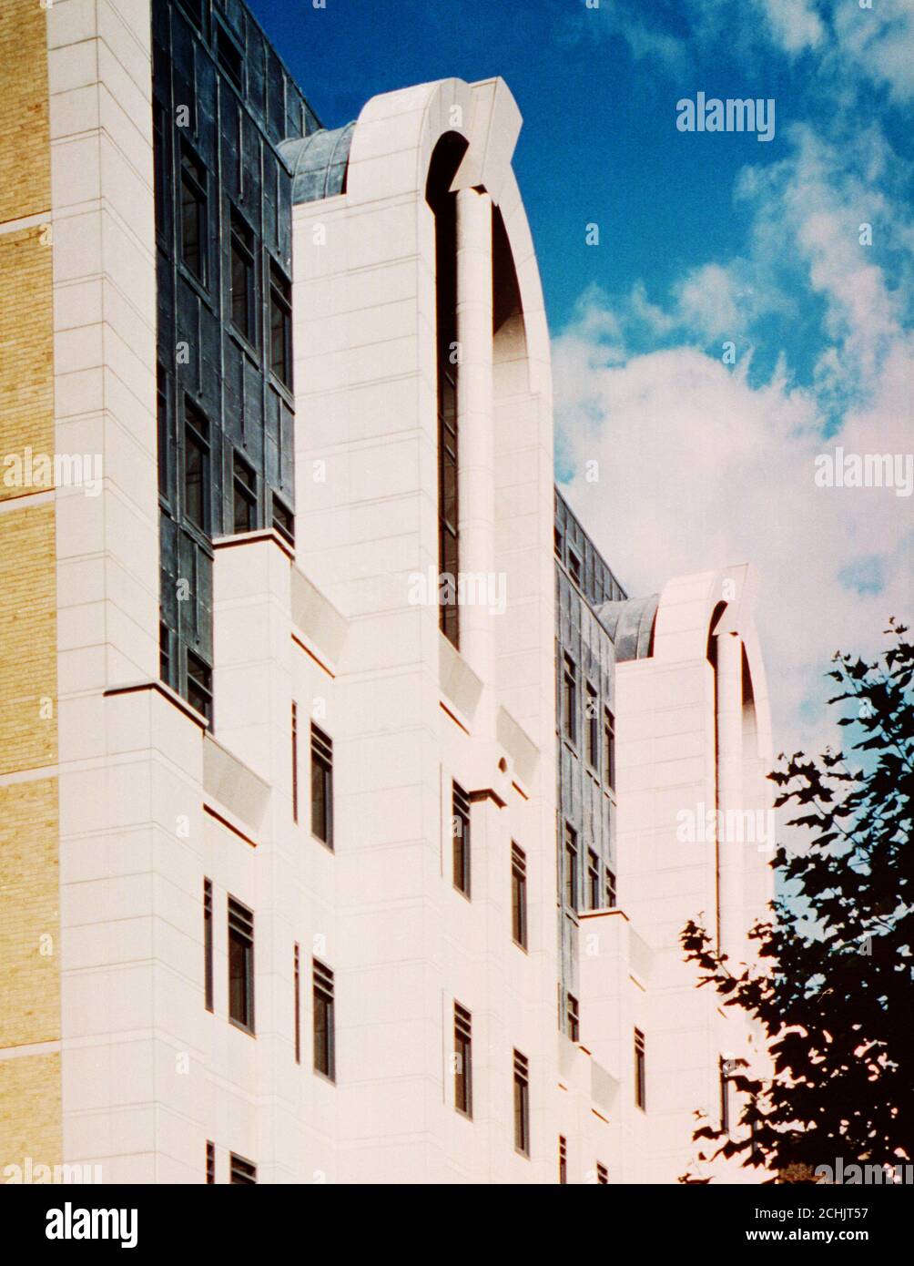 Vista laterale della parte anteriore del nuovo edificio PA News in Vauxhall Bridge Road, Victoria, Londra. Foto Stock