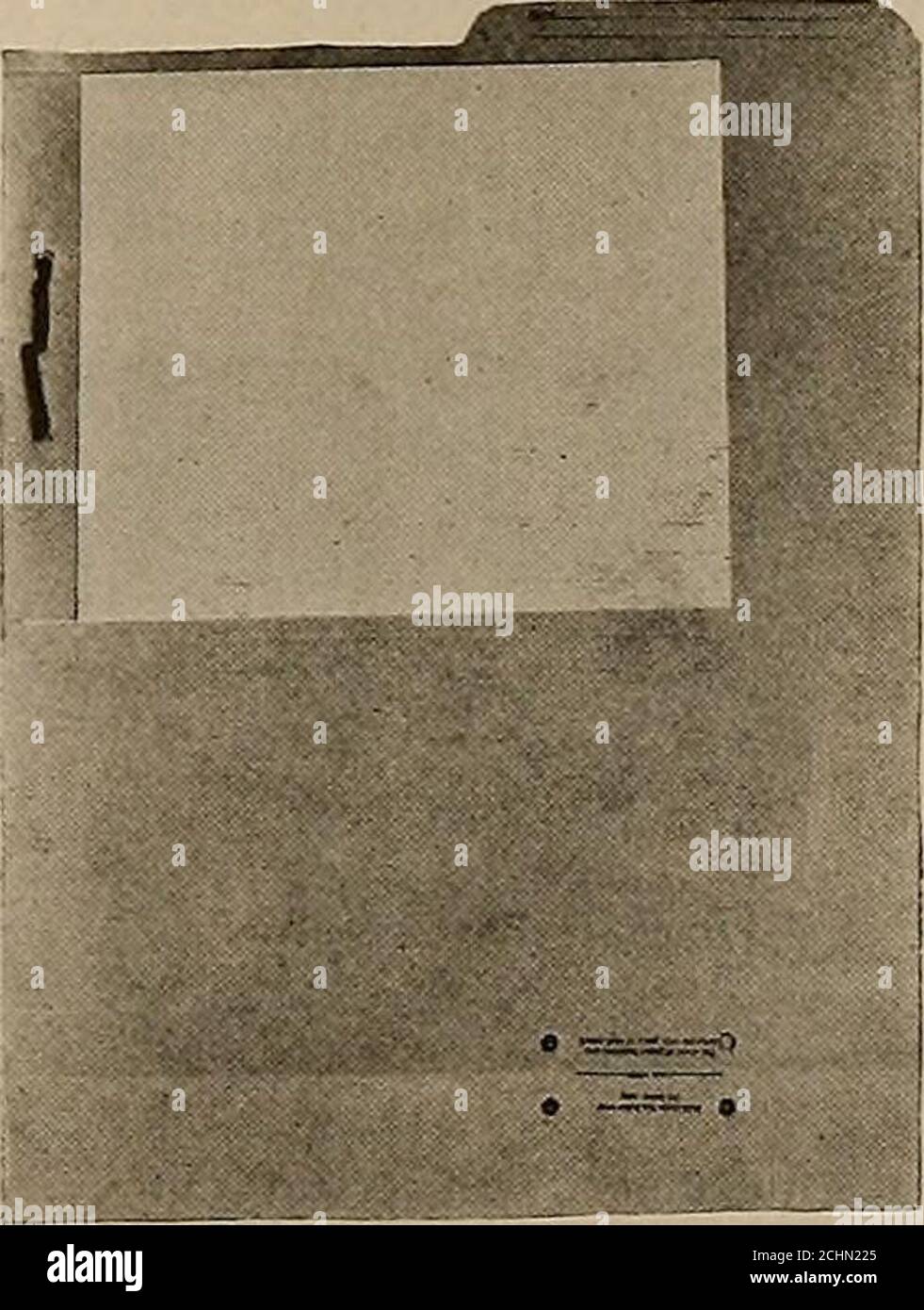 . Journal of Electricity . fa l'assedio può, in modo haphazard, ideare un system.Very relazioni definite tra i capi di partimenti e quelli del commesso di archivio di supervisione shouldbe mantenuto. Organizzazione dei fascicoli di reparto in questo breve resoconto solo uno schema può essere eleggiodel modo in cui i record sarebbero stati archiviati in uno solo dei thesedispartimenti, ma questo dovrebbe essere indicativo per allother linee specializzate. Il reparto vendite è stato scelto perché i suoi record sono così necessari, variati, e così costantemente in uso. Corrispondenza: La corrispondenza di vendita è usualmente meglio organizzata in un alp Foto Stock