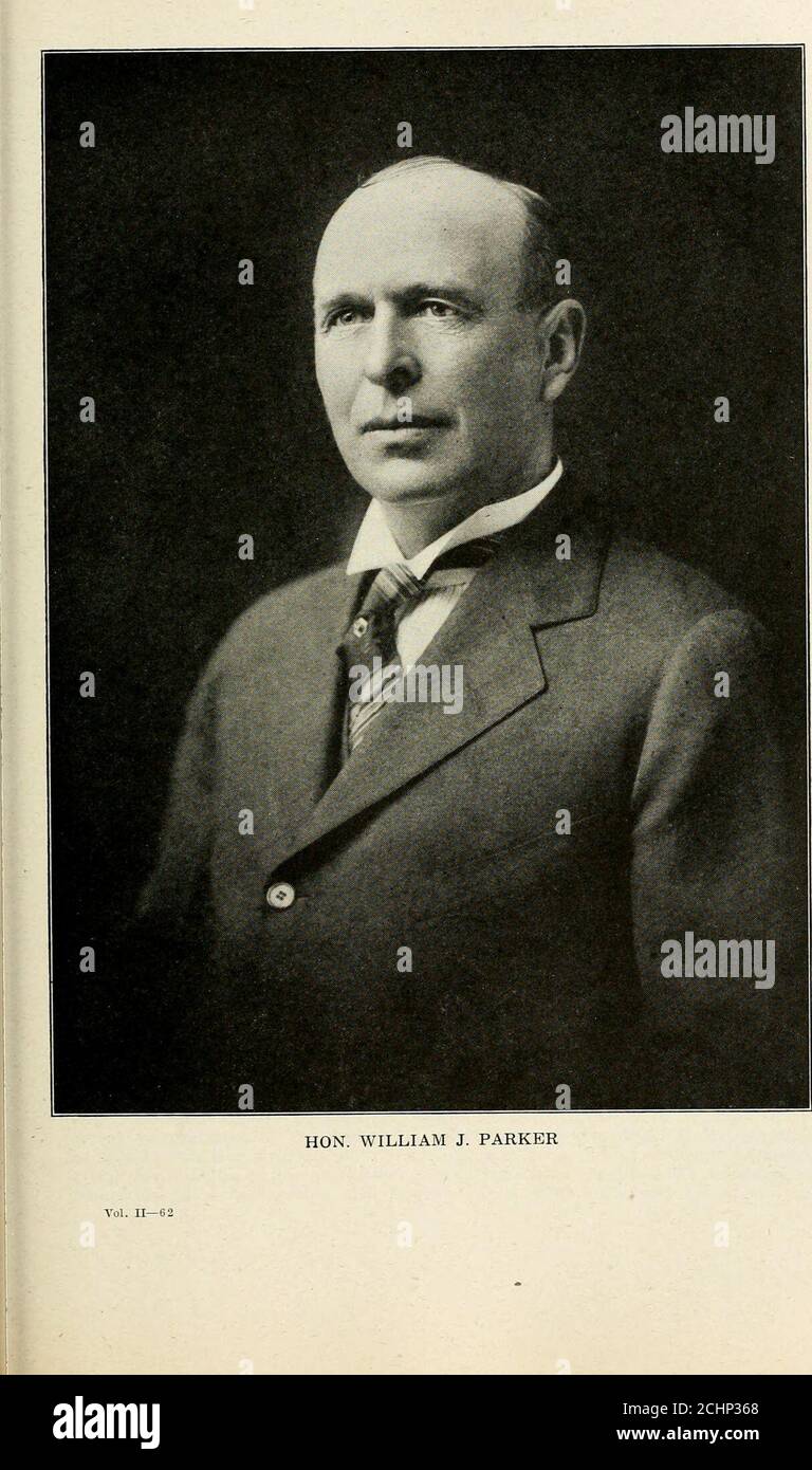 . Utah fin dallo stato, storico e biografico. Obiettivo rosso. È stato anche un leader riconosciuto nei circoli democratici e nel 1916 è stato eletto alla legislatura statale, dove ha preso parte attiva e prominente nell'inquadrare varie leggi di importanza per il commonwealth. Hehas ha usato saggiamente e bene i talenti con cui la natura lo ha dotato e il progresso hissteady lo ha portato al punto di leadership negli affari pubblici così come nei circoli commerciali e manifatturieri. Il sig. Parker è uno dei figli nativi degli Utah, la sua nascita è avvenuta a Farming-ton, contea di Davis, il 3 giugno 186 Foto Stock