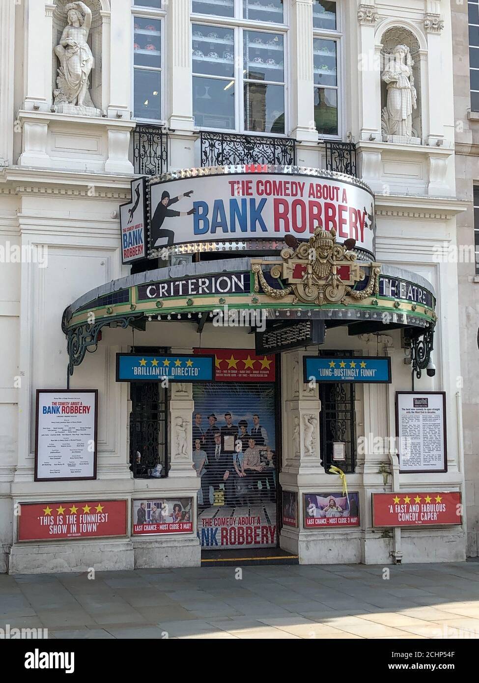 Il Criterion Theatre nel West End di Londra, chiuso e chiuso dal 16 marzo 2020 a causa della pandemia del COVID-19. Foto Stock