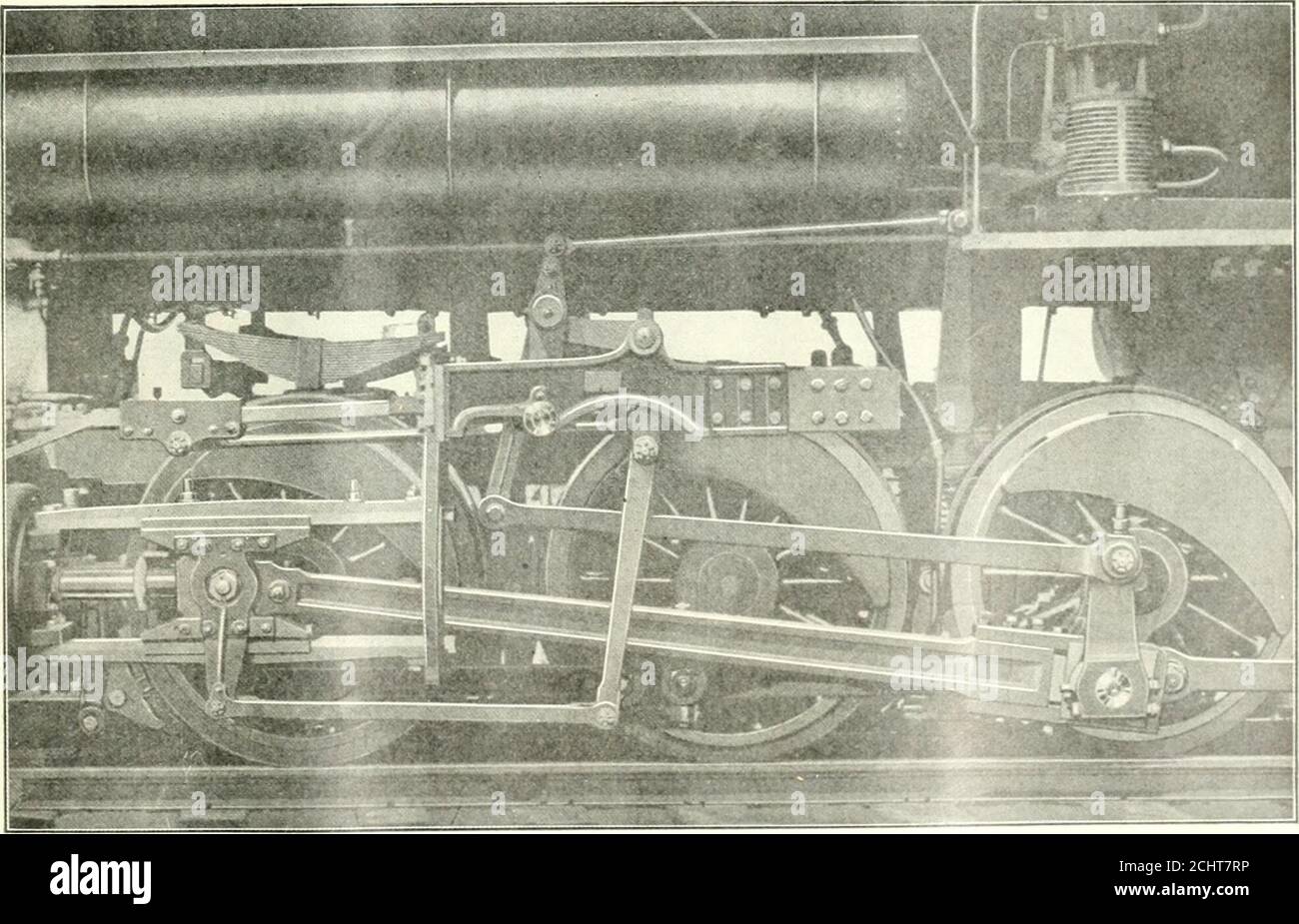 . Ingegneria ferroviaria e locomotiva . Gli attrezzi sono ricevuti fra gli uomini di ferrovia che più-mai i relativi meriti hanno avuti l'opportunitàdi diventare completamente conosciuti, E le inchieste che ci sono pervenuti ri-garding i dettagli del suo meccanismo, ci in-duces a dare più di un mero nnnticc pass-ing ai suoi costruttinii e ad- sarà prontamente osservato tliat il de-vice assomiglia al valvecaring Walschacrts in due particolari importanti. La manovella eccentrica, che fornisce l'emissione della valvola, è fissata al perno di manovella principale. La leva di combinazione che deriva la sua motionedalla testa a croce dà la valvola Foto Stock