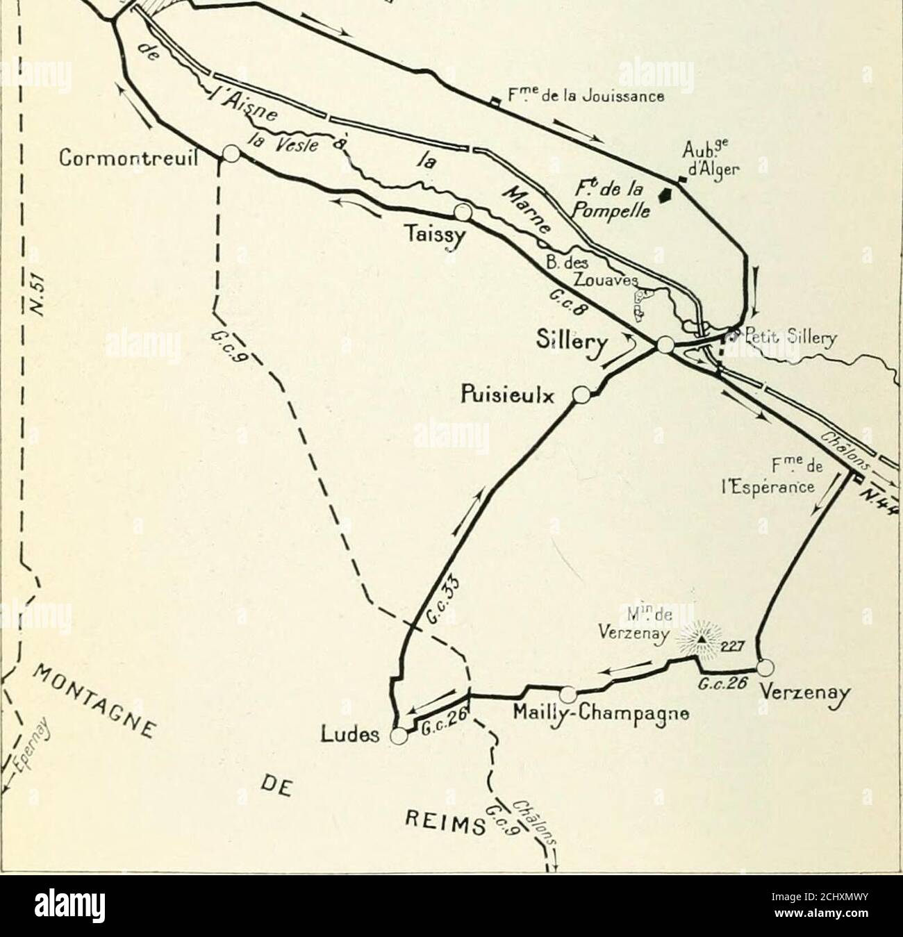 . Reims e le battaglie per il suo possesso . ROVINE DELLE OPERE del LINGUET 166 SECONDO GIORNO (continua AFTERNOON FORTE LA POMPELLE – SILLERY (vedi itinerario completo, pag. 121.) 40 k, tter* REIMS NA*r A Butte de tir Fmede la Jouissance Aub3 dAlcje. 167 questo itinerario porterà il turista attraverso due regioni completamente diverse. La prima parte è dedicata alla visita del campo di battaglia a sud-est di Reims, che fu teatro di combattimenti molto disperati durante la guerra, soprattutto nel 1918. Questa regione formò il perno dell'ala destra francese, e rimase ferma nonostante il ripetuto potente A. Foto Stock