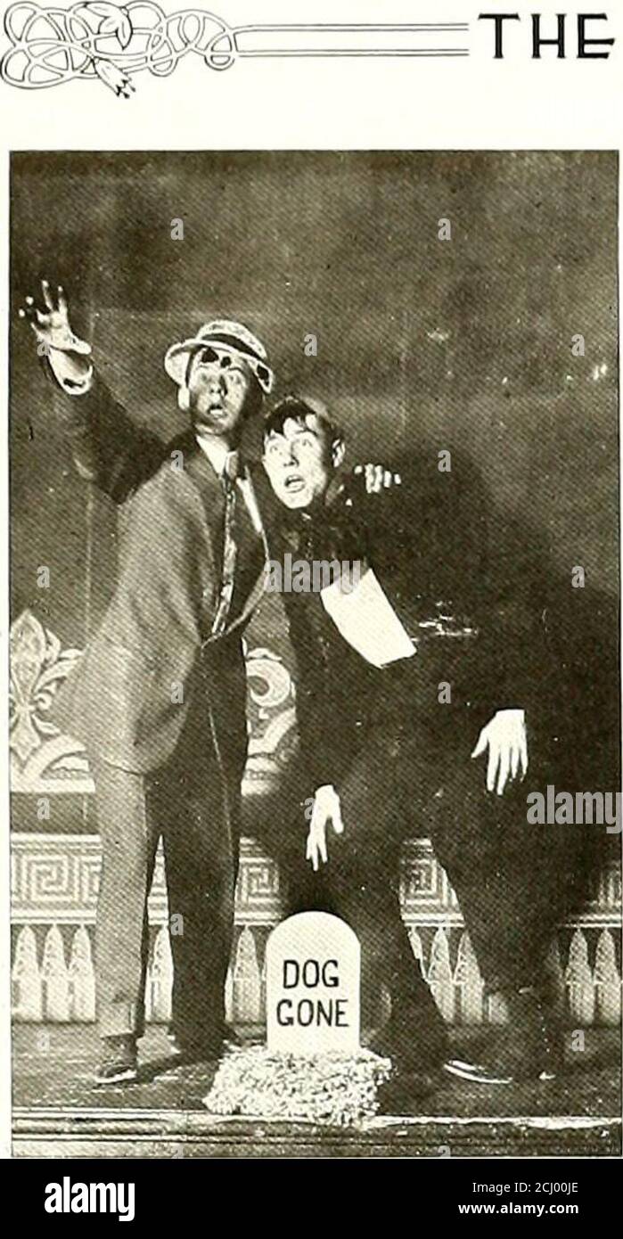 . Il Forester . 92. 1911 FORE-JT&R le Vaudeville Pretty ragazze, danze ragazze, Comici neri, monologisti e attori dritti si sono mescolati in una folta miscela di divertimento e divertimento alla giovinultima primavera di Vaudeville sotto gli auspici del Garnck Club.era tempo inter-scolastico e l'idea era originalyto fornire intrattenimento per i nostri visitatori della scuola di preparazione.tuttavia molti dei cresciuti erano là e theprogram era Ben calcolato per solleticare la fantasia di All.The Octette, nero di fronte e vestito adatto ha iniziato theball un rotolamento con un minature show.Shoveling carbone come reso da quello in Foto Stock