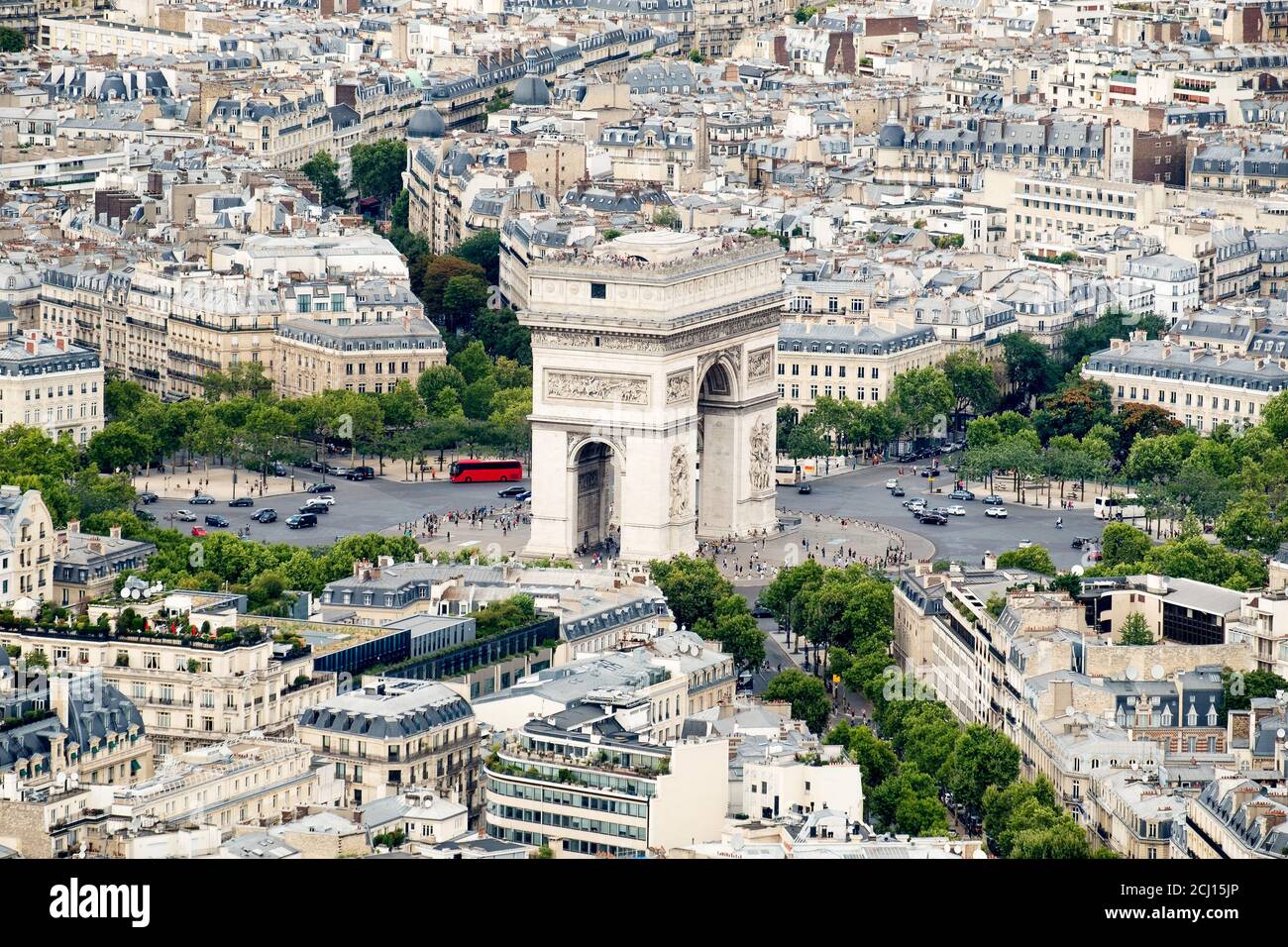 Vista aerea dell'Arco di Trionfo e del luogo Charles de Gaulle a Parigi Foto Stock