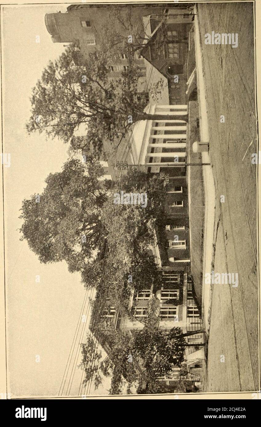 . Catalogo della Scuola di Medicina 1911-1924 . ANNOUNCEMENTSESSION ANNUALE 1916-1917 PUBBLICATO MENSILMENTE AD ECCEZIONE DI AGOSTO E SETTEMBRE CALVERT E SARATOGA STREETS BALTIMORA, MD. Inserito come Becond-class Matter 18 giugno 1916 presso l'Ufficio postale di Baltimora, MD.Under the Act del 24 agosto 1912. BOLLETTINO DELL'Università del Maryland Schoolof Medicine E Collegio dei Medici e chirurghi Successore al Bollettino ospedaliero, dell'Università del Maryland, Baltimore Medical College News, e il Journal of the Alumni Asso-ciation del Collegio dei Medici e chirurghi Vol. I LUGLIO, 1916 No. 2 ANNOUNCE Foto Stock