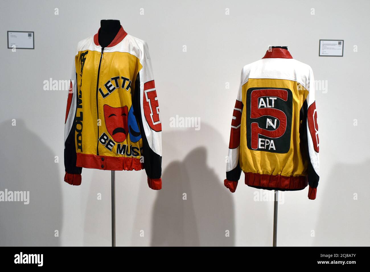 New York City, Stati Uniti. 14 Settembre 2020. Salt -N - le giacche "Push IT" personali di Pepa sono esposte all'asta "The History and Impact of Hip Hop" di Sotheby, New York, 14 settembre 2020. (Anthony Behar/Sipa USA) Credit: Sipa USA/Alamy Live News Foto Stock