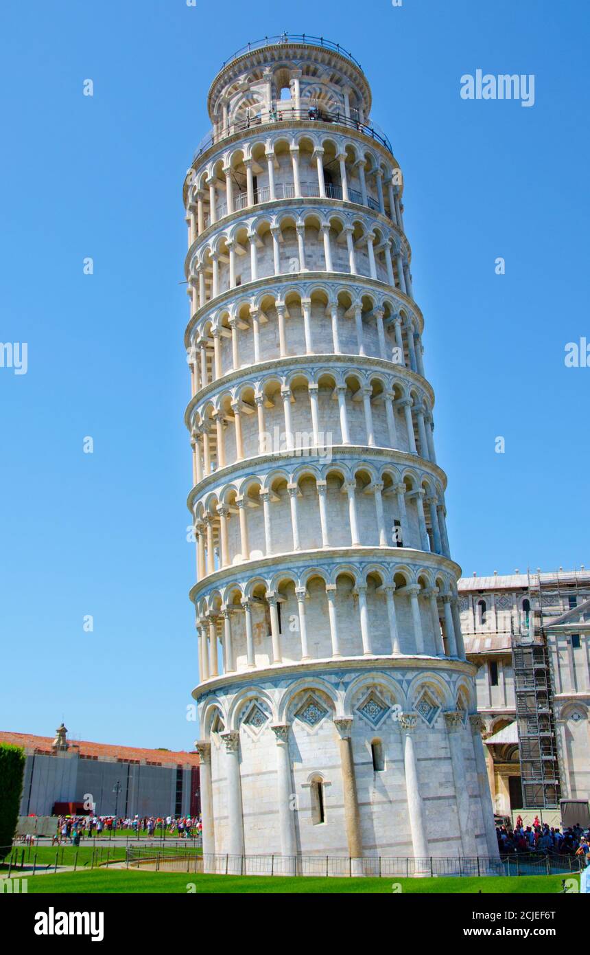 Torre pendente di Pisa, detta anche Torre di Pisa, campanile autonomo della cattedrale con inclinazione involontaria, rgiony toscano, Italia Foto Stock
