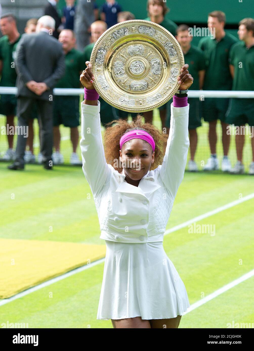 Serena Williams celebra la vittoria del Wimbledon Ladies Final Wimbledon Tennis Championships, Londra 30/6/2012 credito PIC : © MARK PAIN/ ALAMY Foto Stock