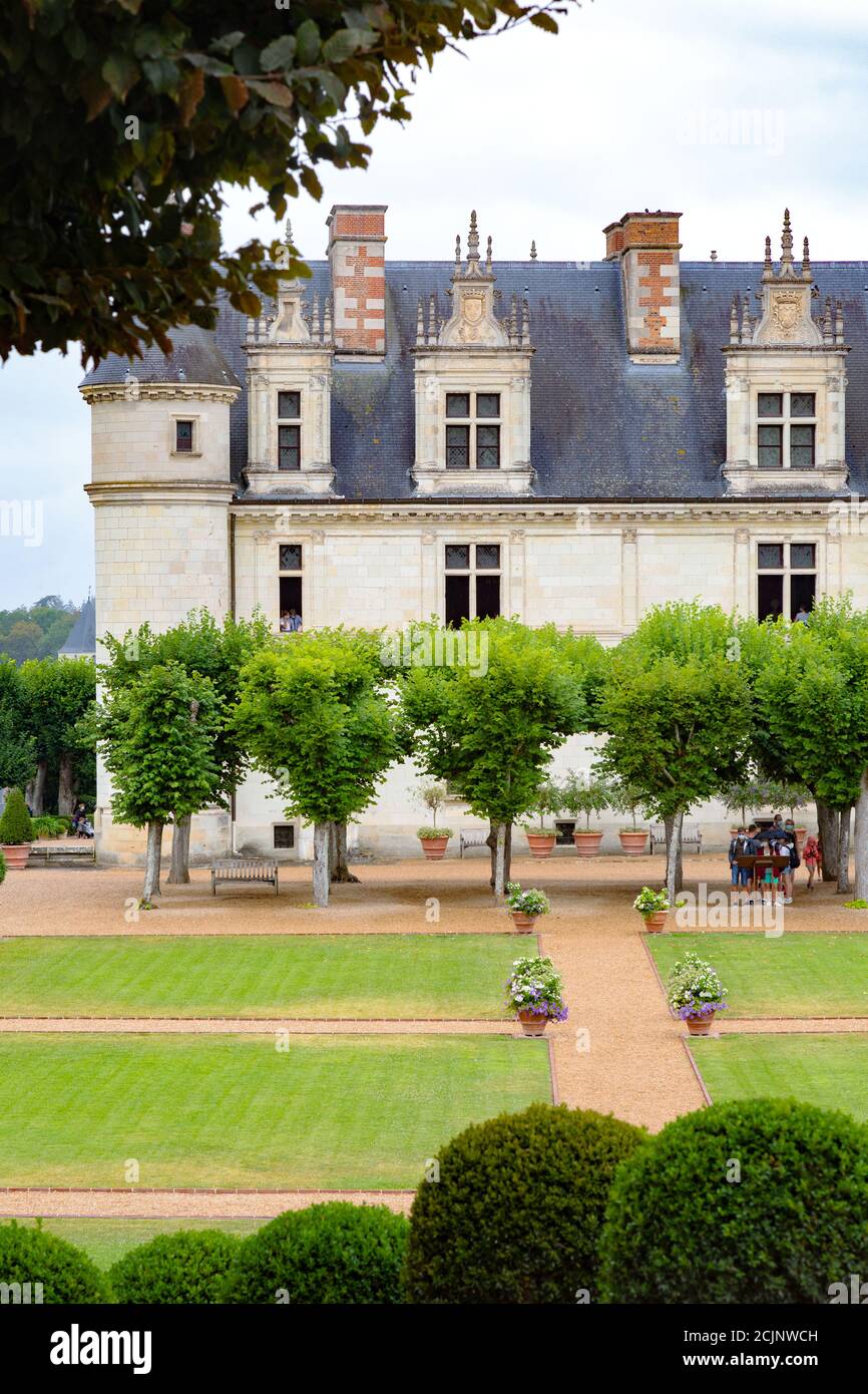 Chateau D'Amboise e i suoi giardini; un esempio del 15 ° secolo di Francia medievale, Amboise, Valle della Loira, Francia Europa Foto Stock