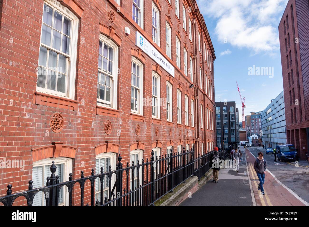 Sheffield, UK – 30 Nov 2018 : Amy Johnson Building e Portobello Street Foto Stock
