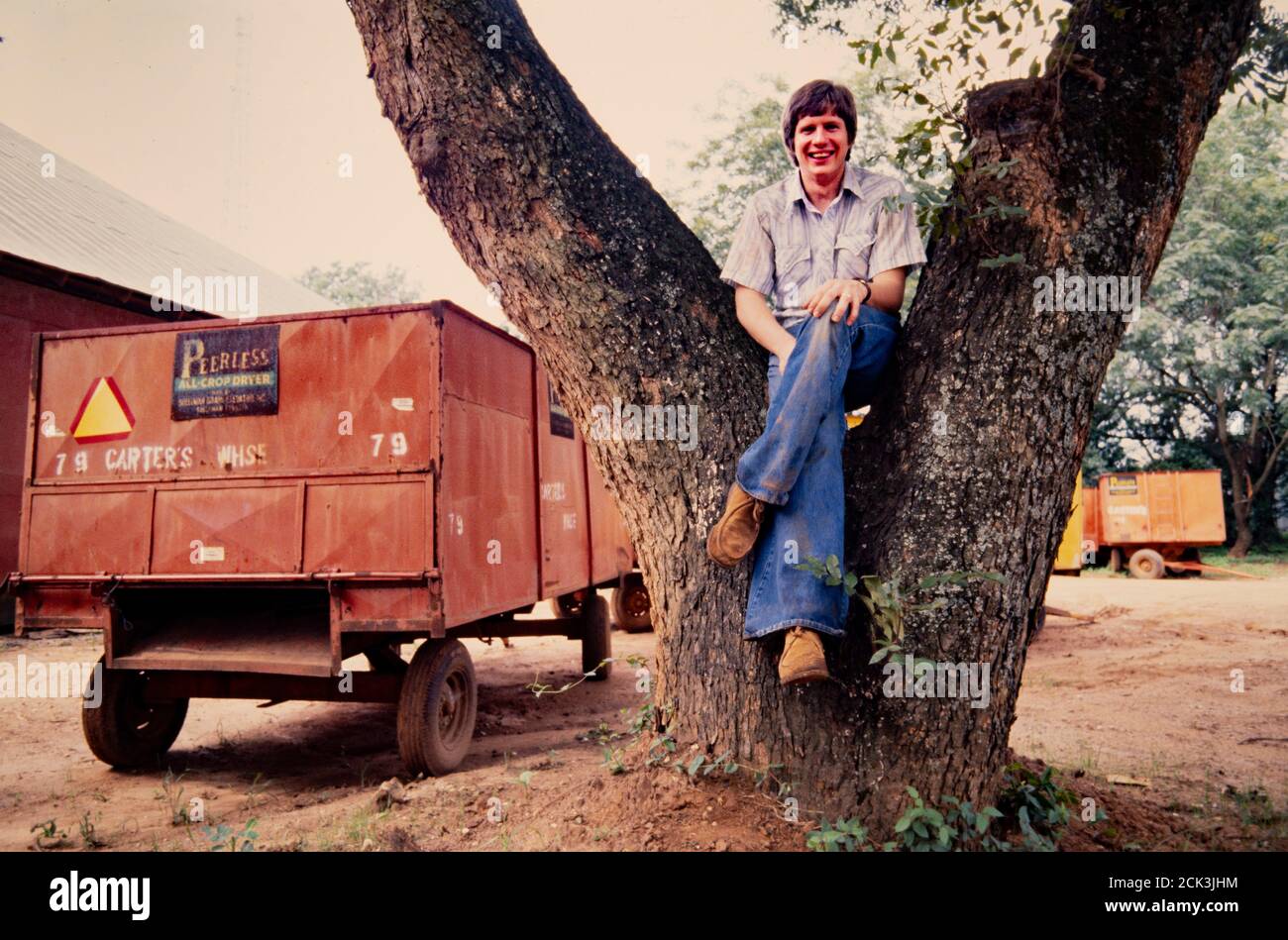 James Earl ' chip ' carter, figlio del presidente Jimmy e della prima signora Rosalynn carter nella fattoria della famiglia a Plains, Georgia nel 1976. Chip carter è tornato nelle notizie del 2020, dopo aver ammesso di aver fumato marijuana con la cantante Willie Nelson sul tetto della Casa Bianca. Foto Stock
