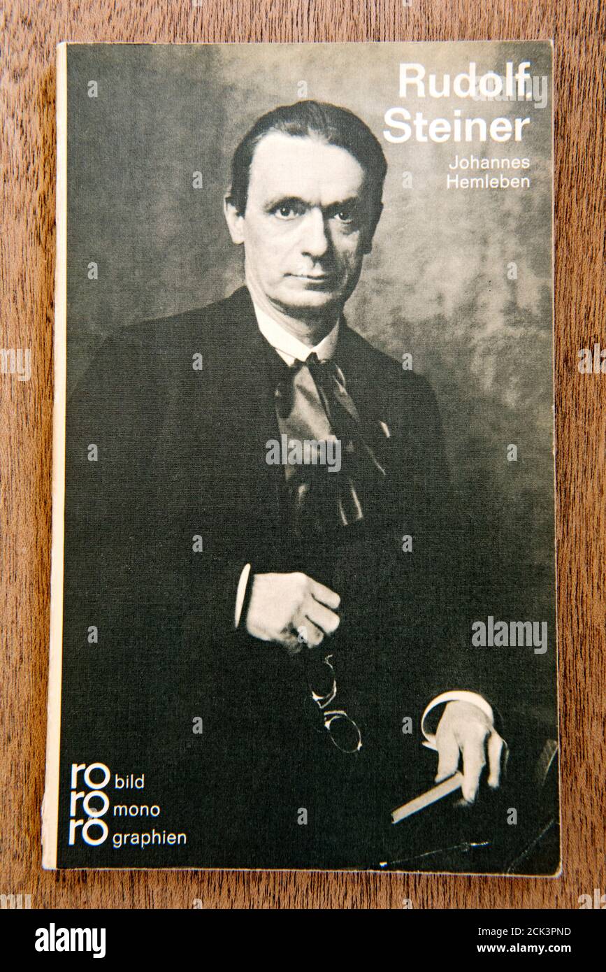 Rudolf Steiner Prenota una monografia illustrata in tedesco di Johannes Hemleben. Edizione cartacea 1963. Solo per uso editoriale Foto Stock